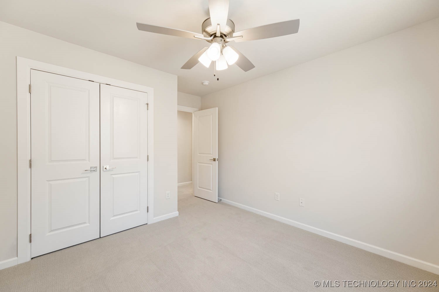 6601 S Fir Avenue Property Photo 36