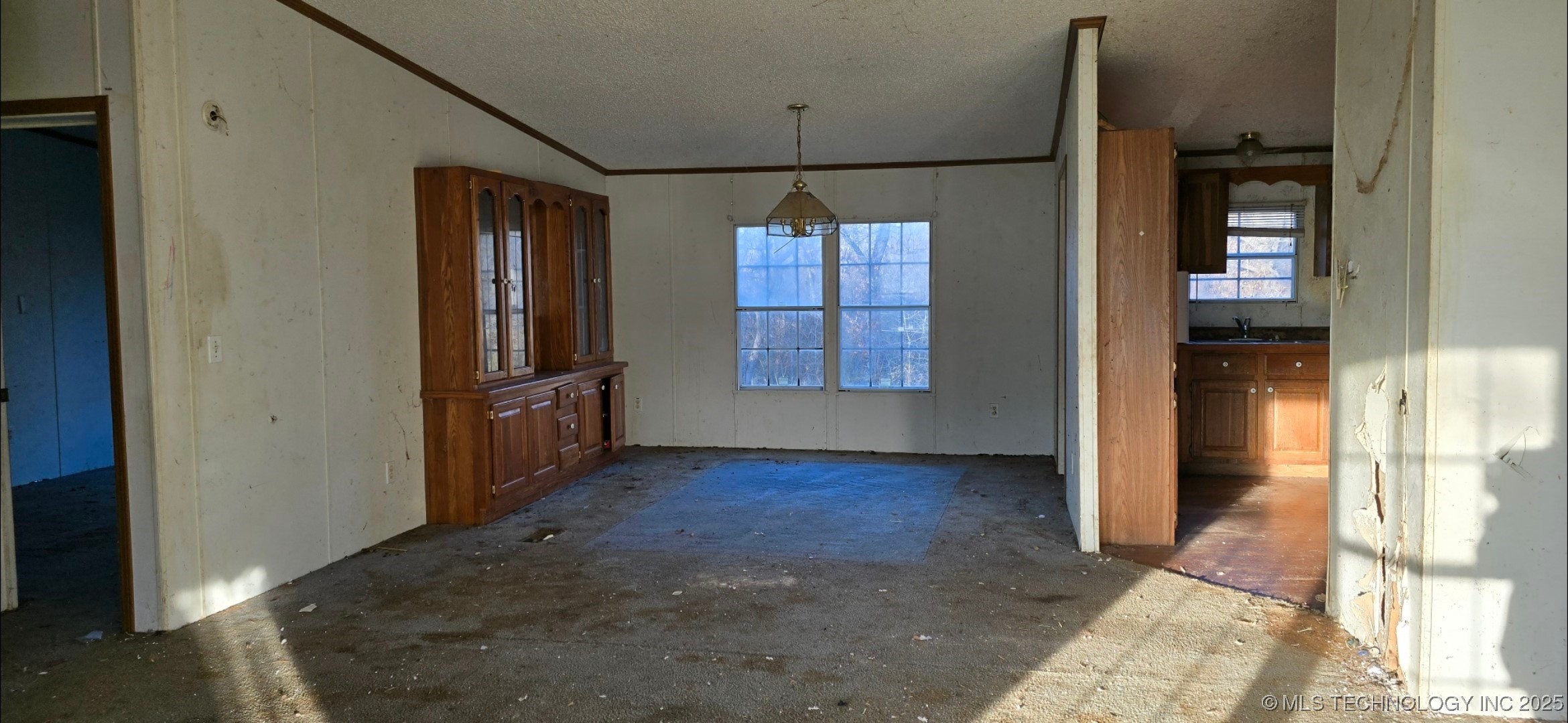 10713 W 61st Street S Property Photo 11