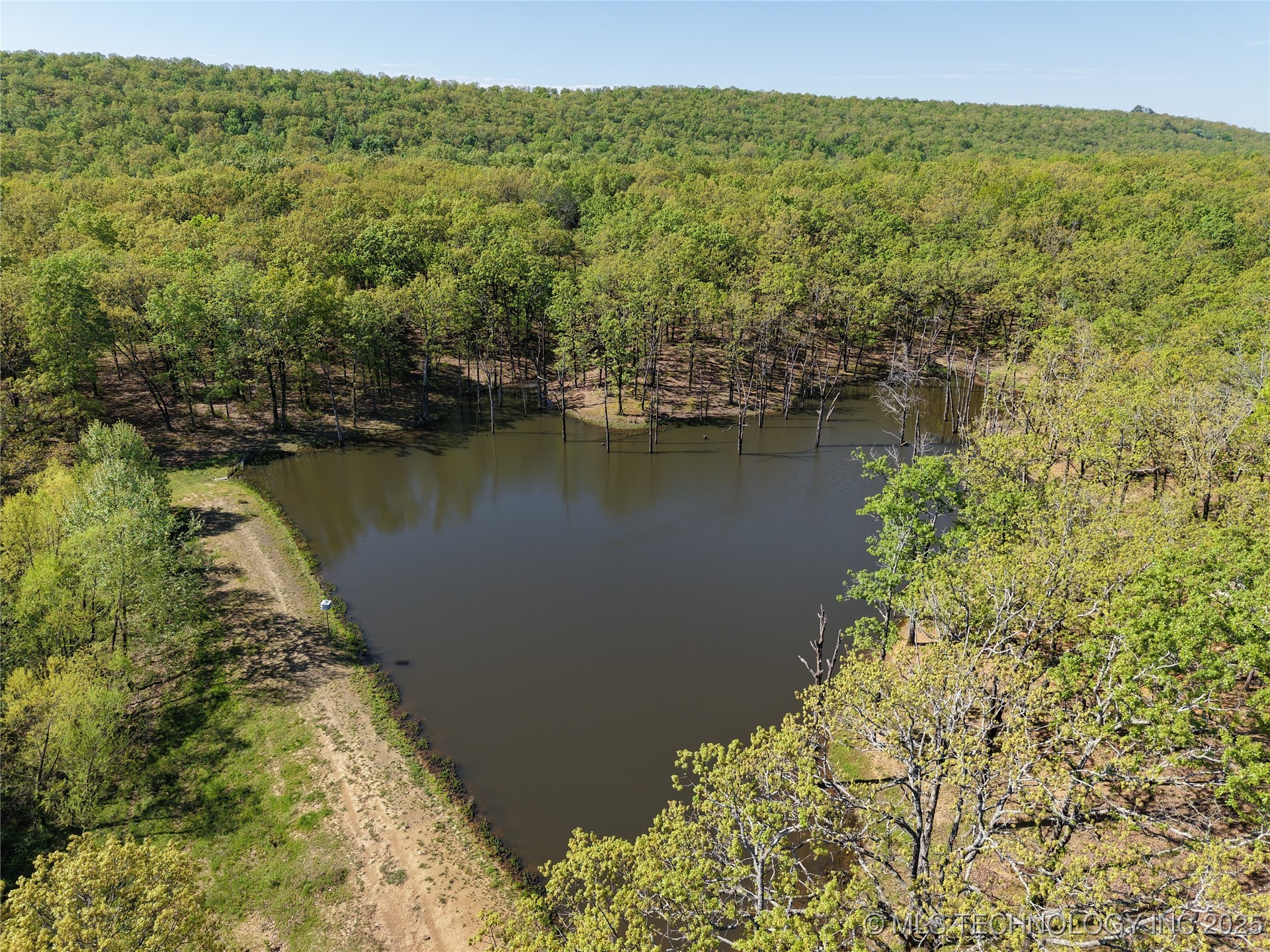 2103 W George Property Photo 27