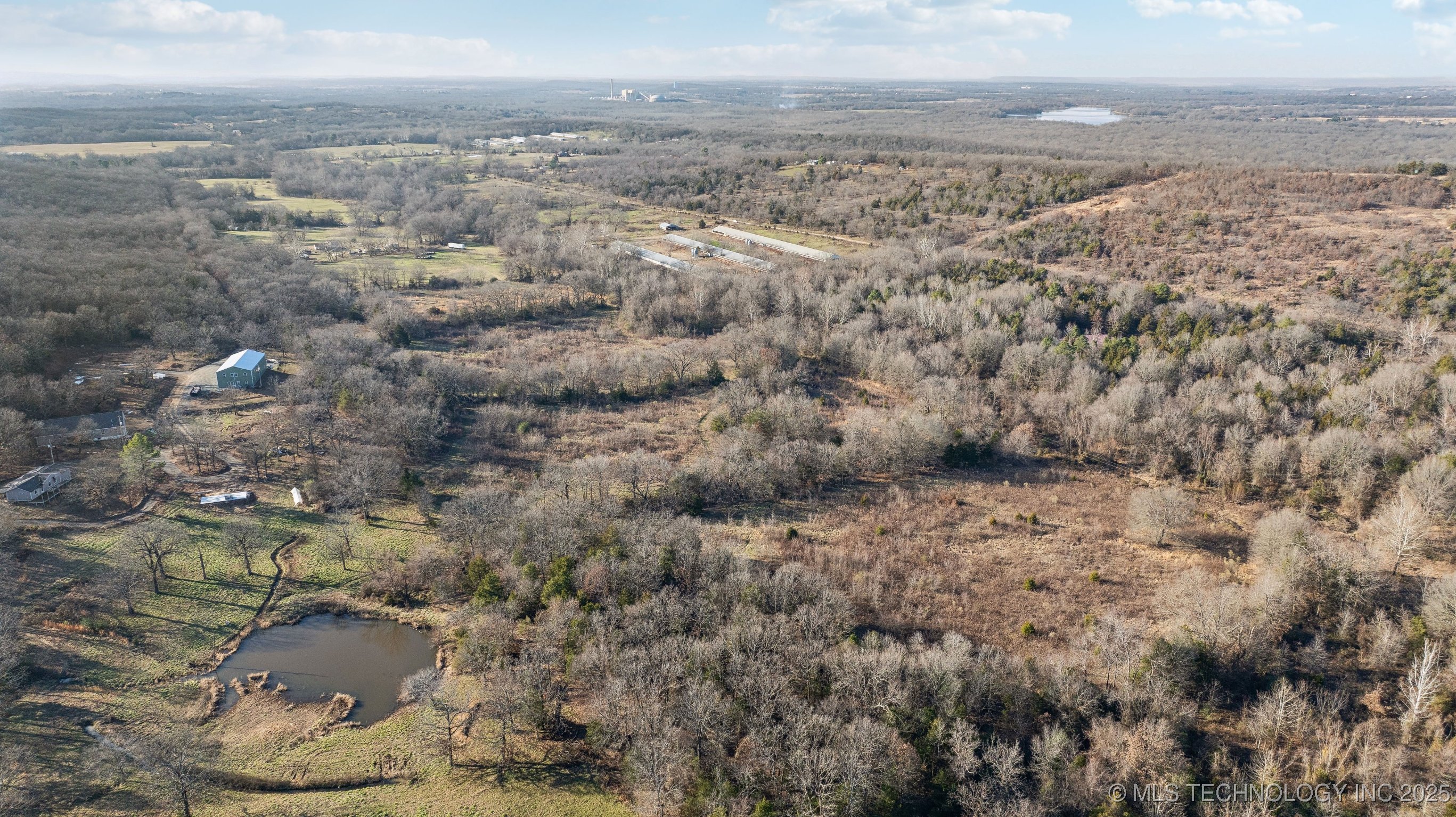 19357 Poker Bend Road Property Photo 6
