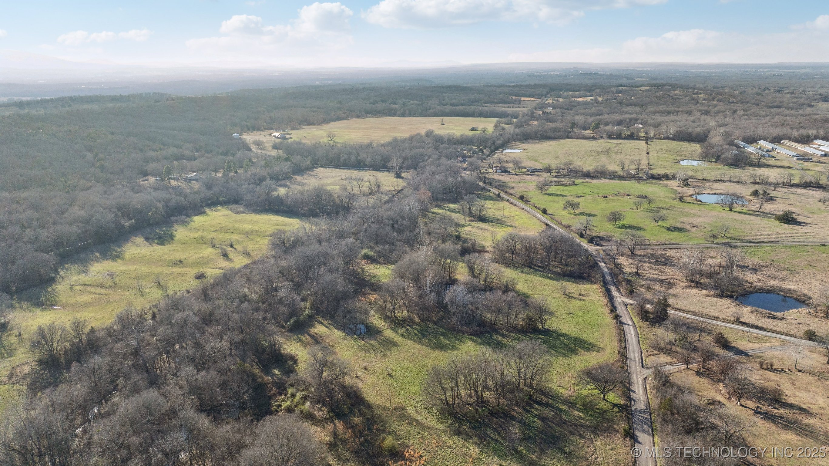 19357 Poker Bend Road Property Photo 9