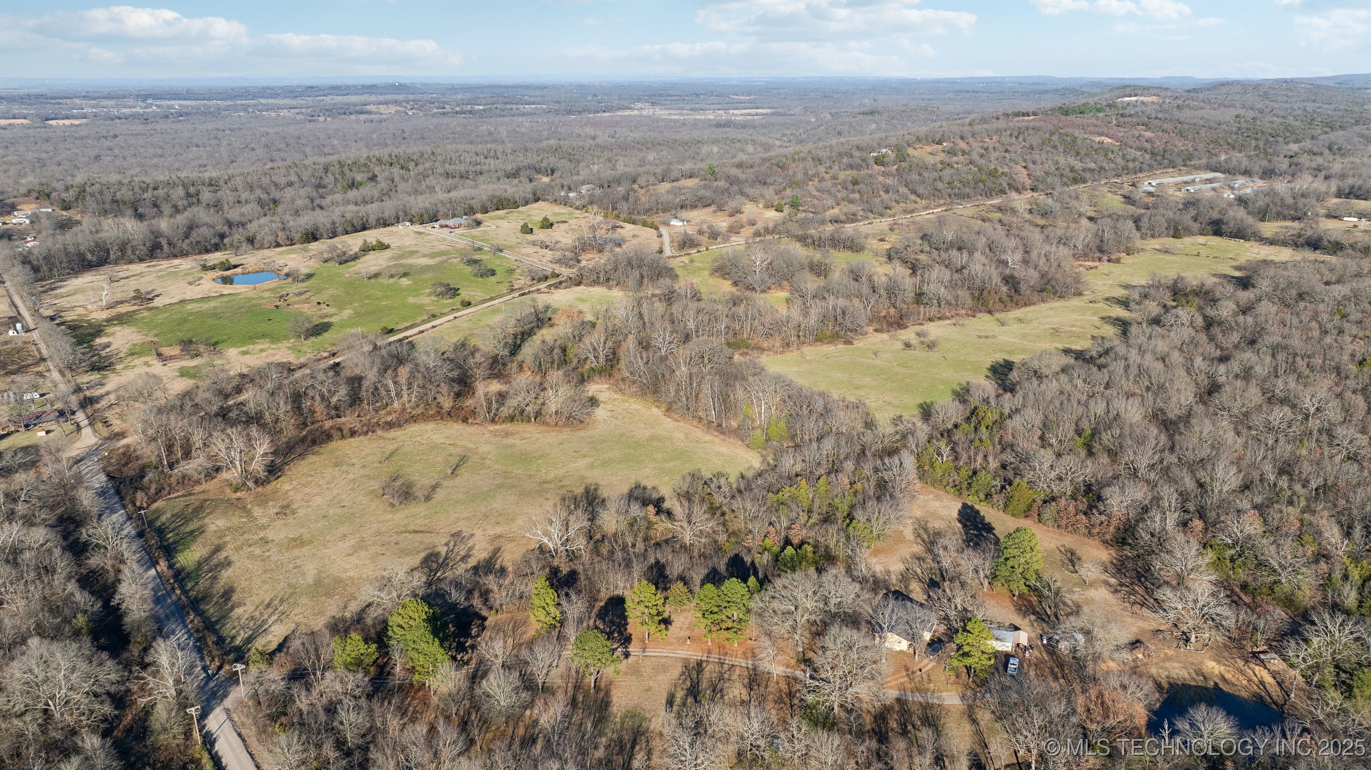 19357 Poker Bend Road Property Photo 11