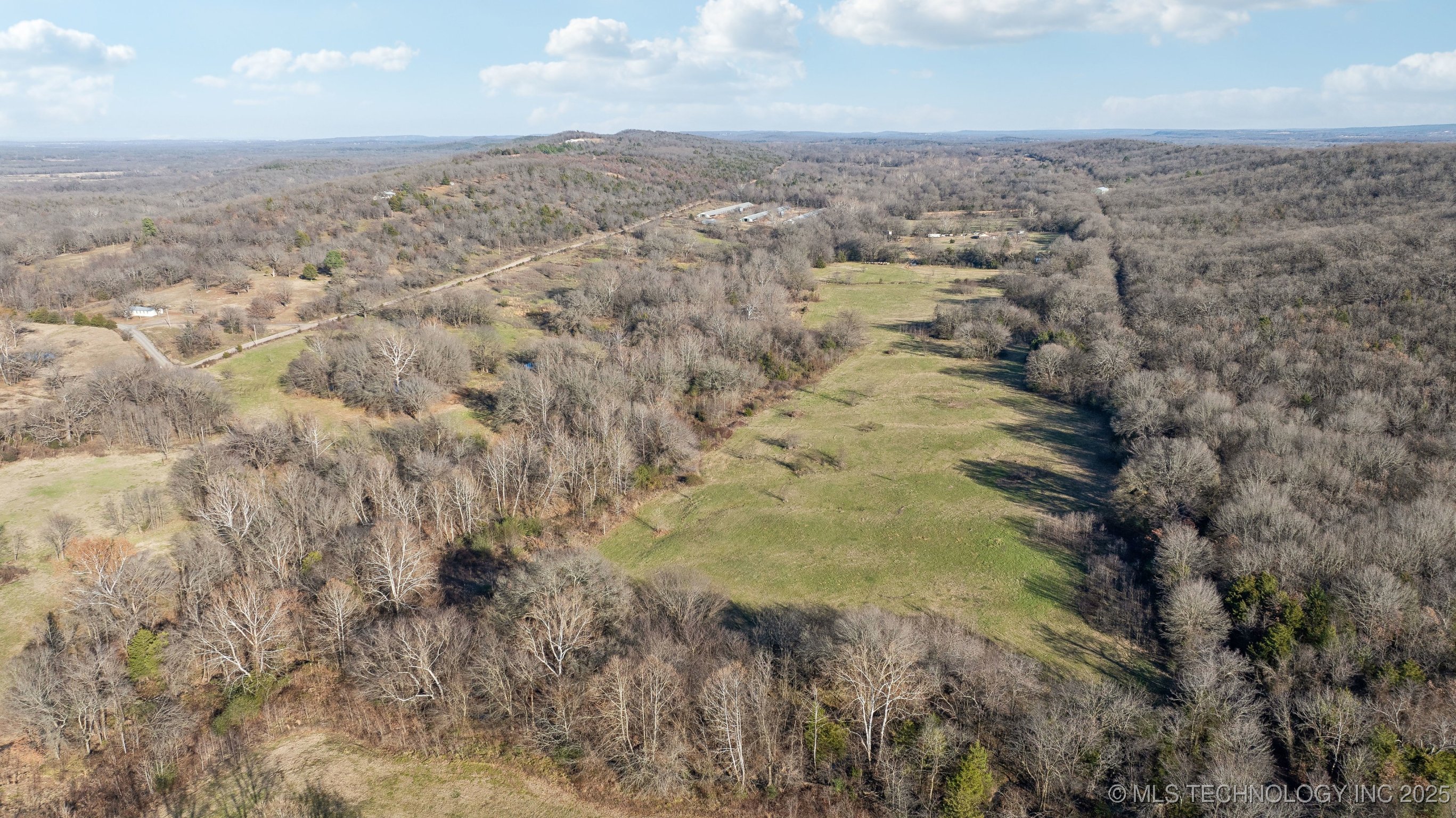 19357 Poker Bend Road Property Photo 12