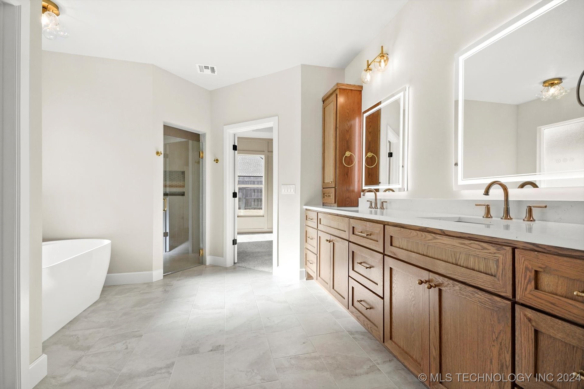 4466 S 173 East Avenue E Property Photo 23