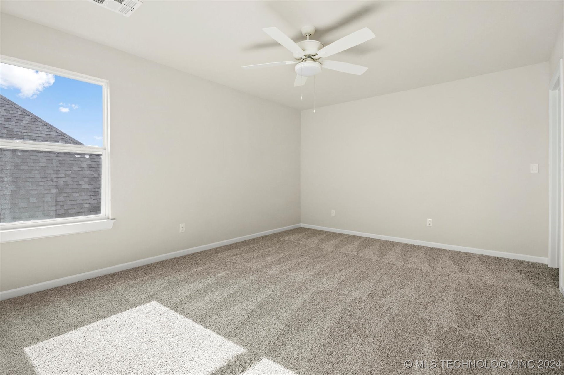 4466 S 173 East Avenue E Property Photo 34