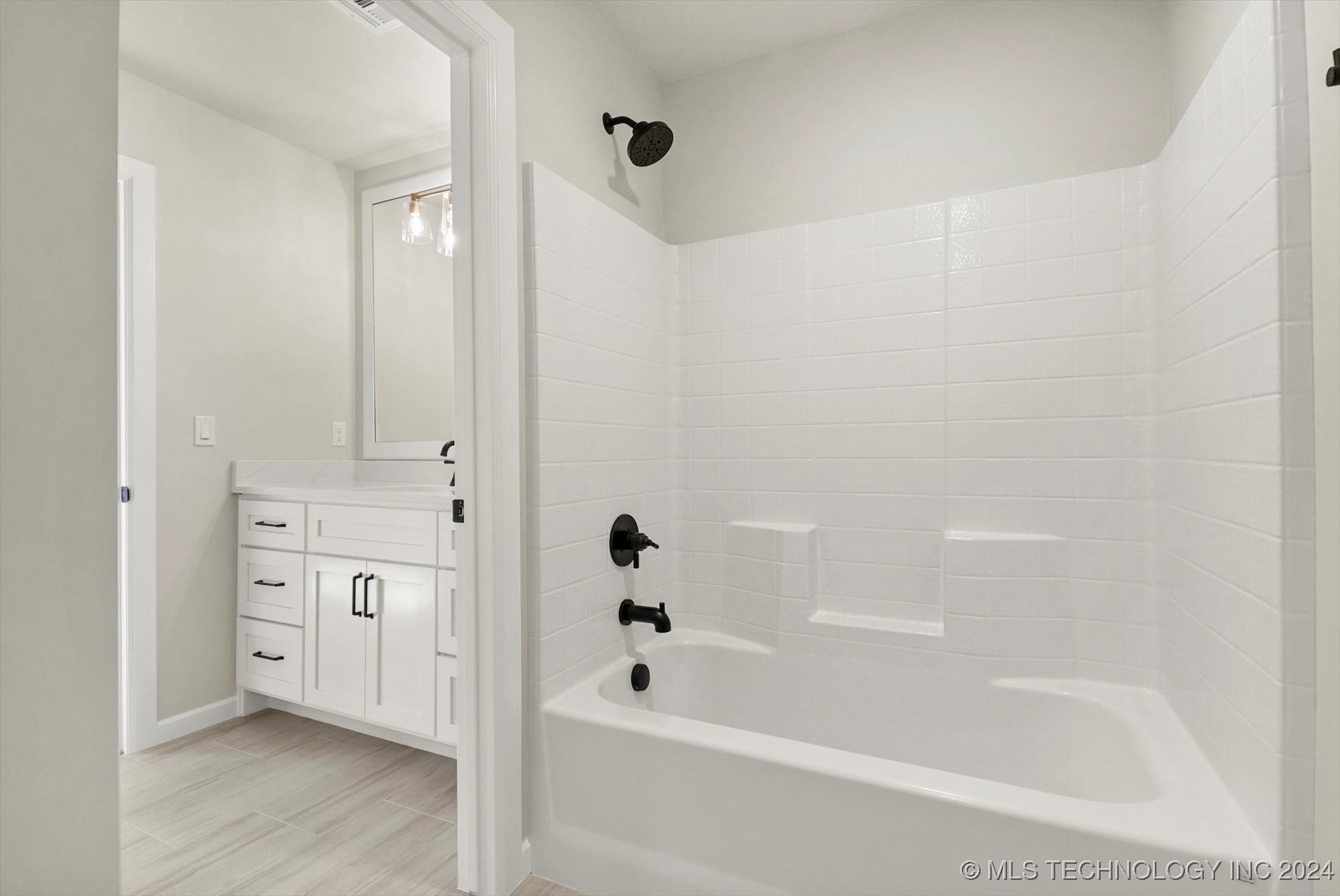 4466 S 173 East Avenue E Property Photo 36