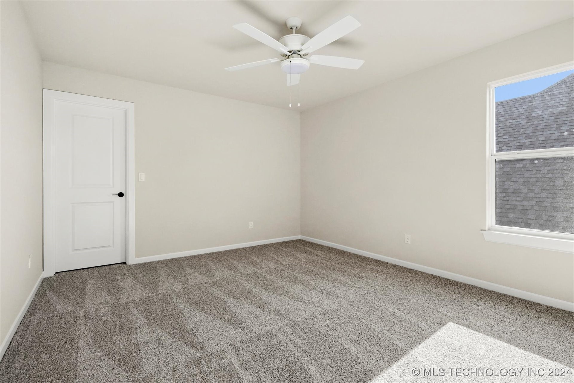 4466 S 173 East Avenue E Property Photo 37