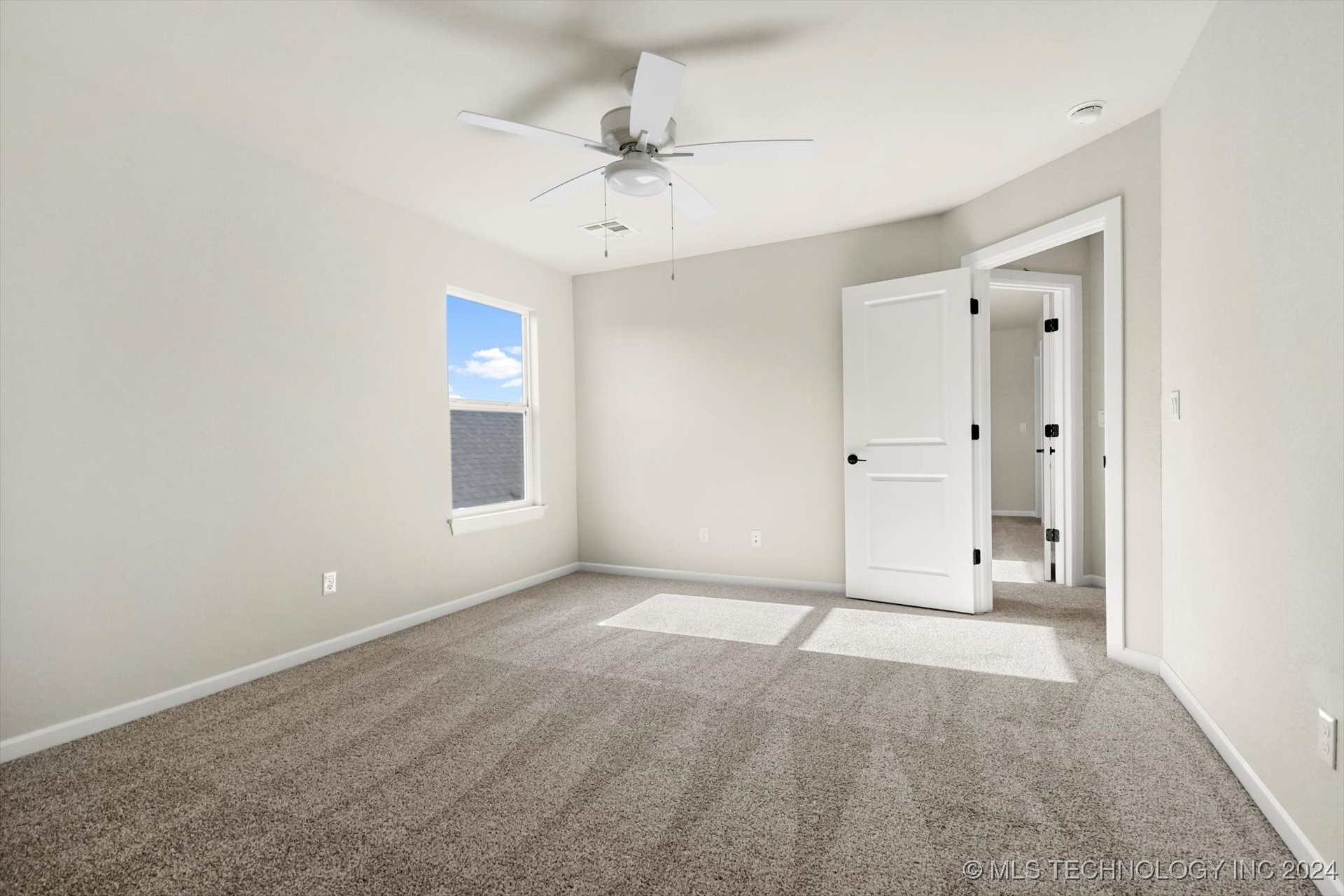 4466 S 173 East Avenue E Property Photo 38