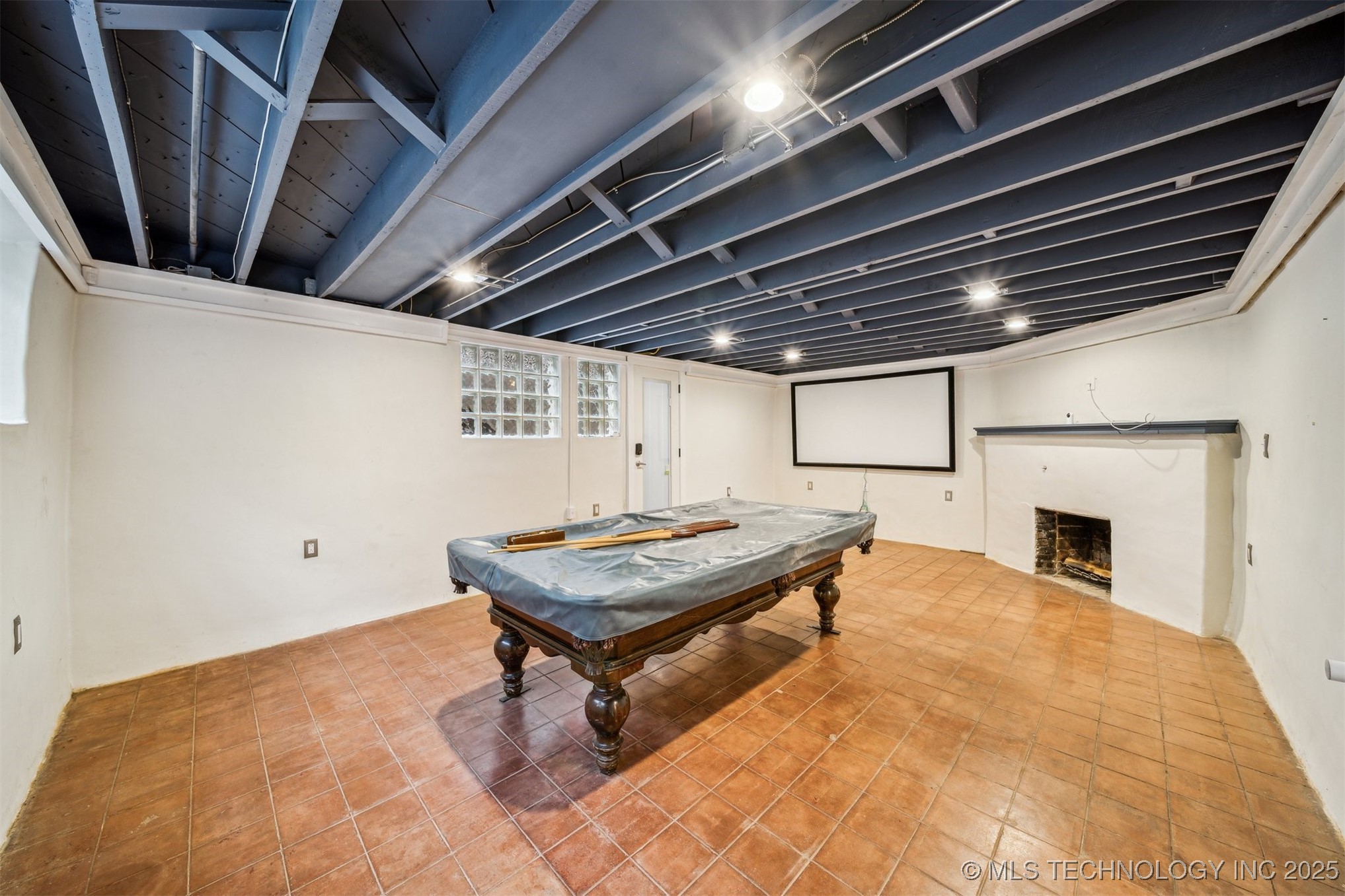 1533 S Madison Avenue Property Photo 42