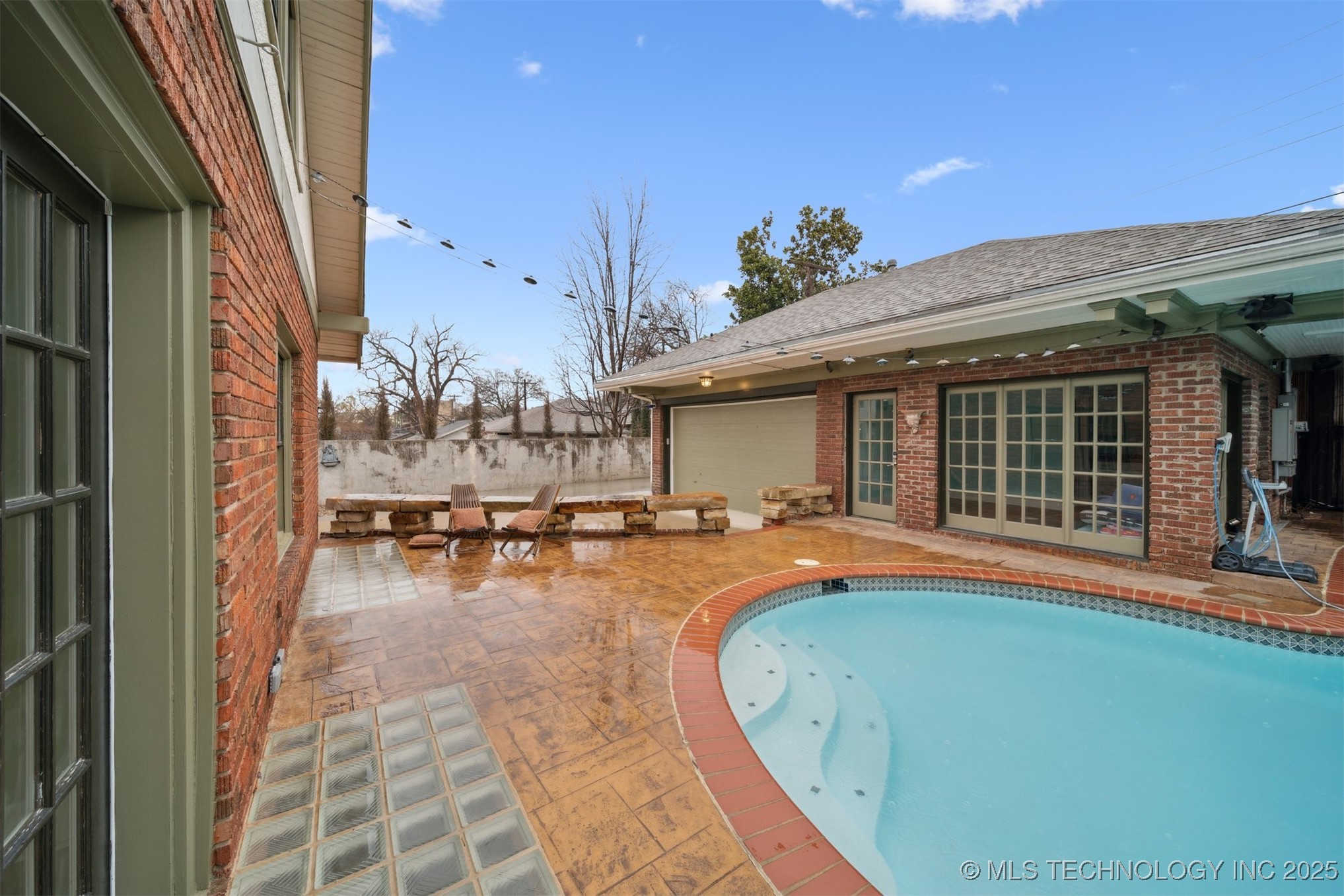 1533 S Madison Avenue Property Photo 44