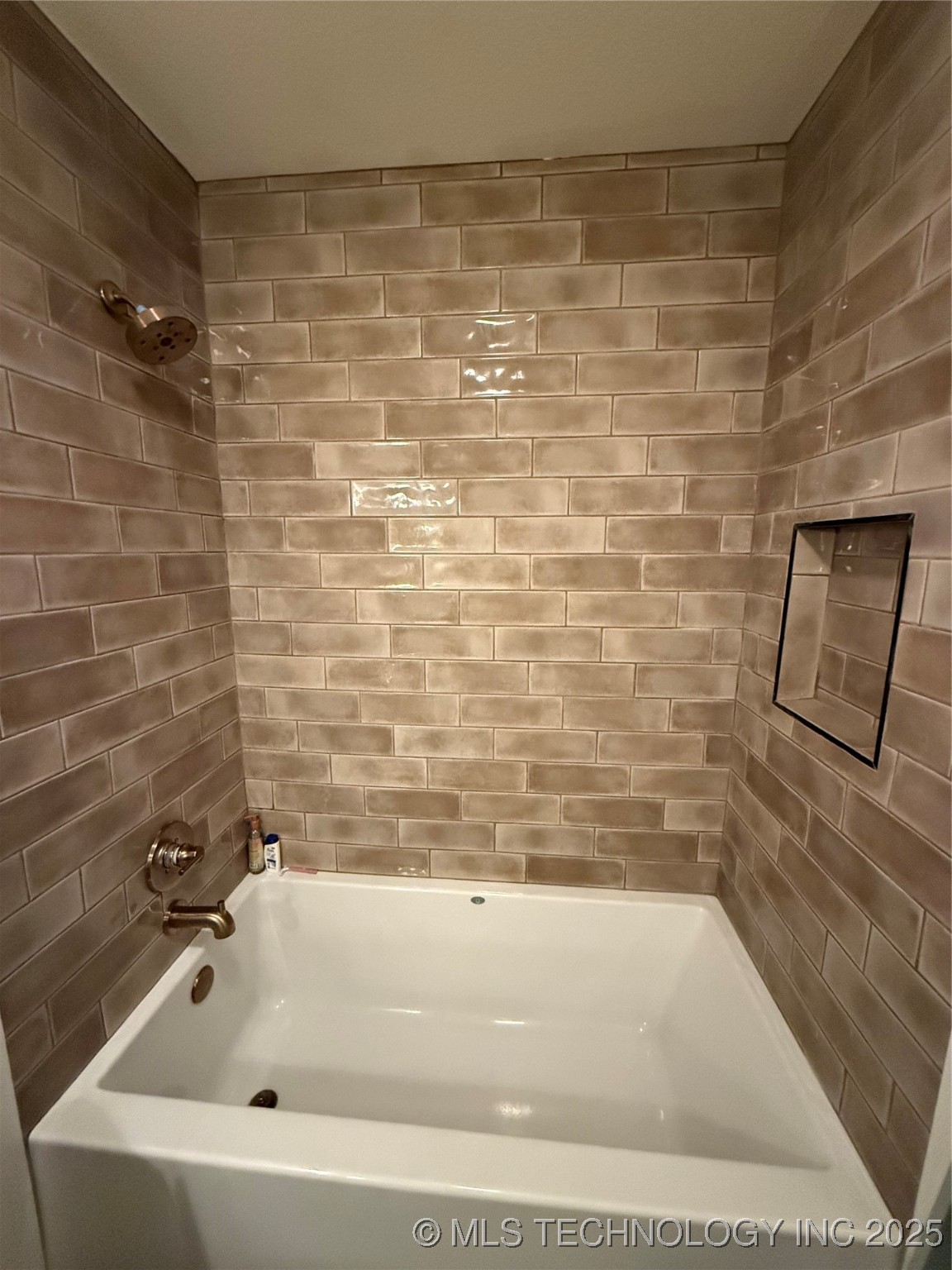 3300 N 5th Street Property Photo 9