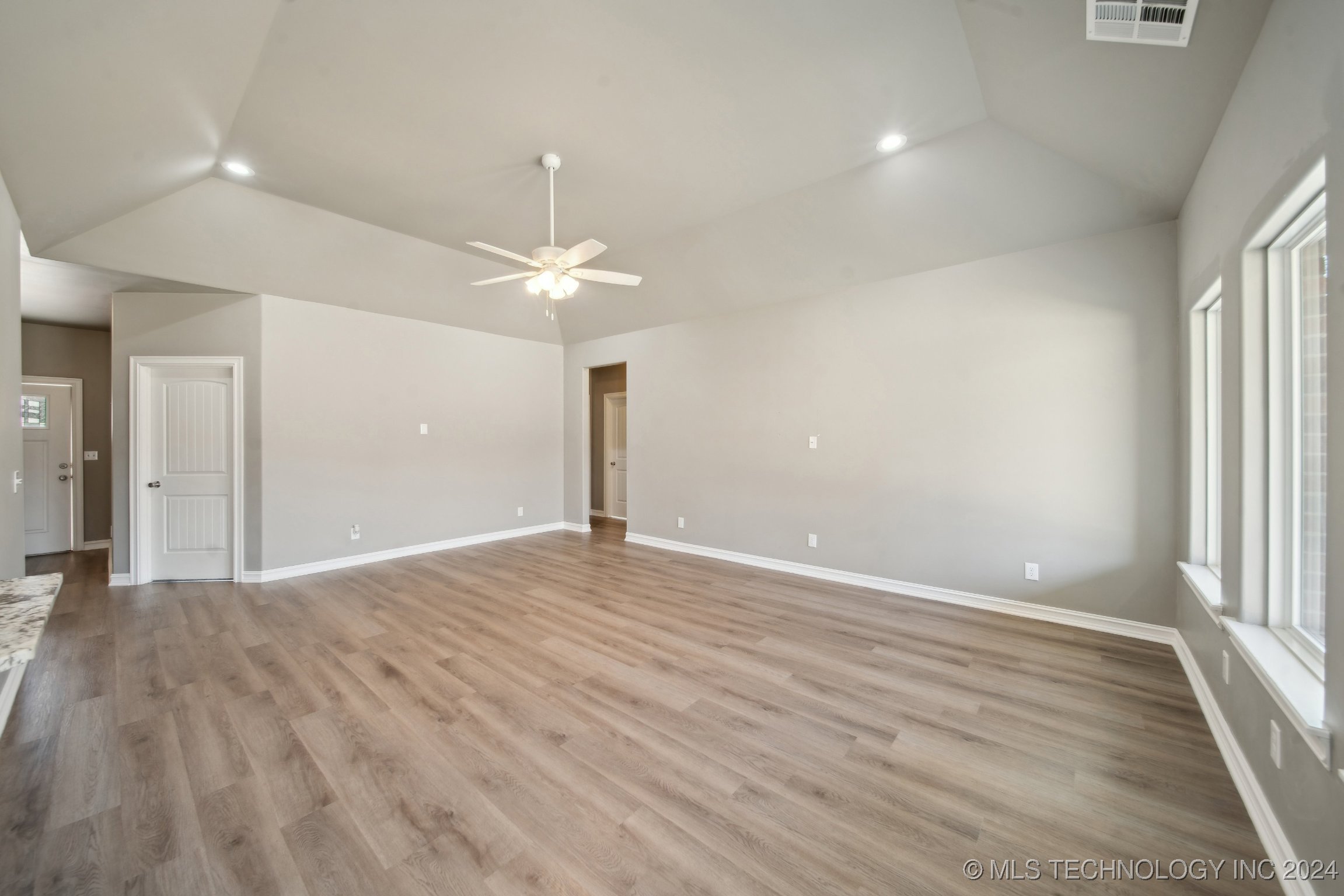 6902 S 219th East Avenue Property Photo 12