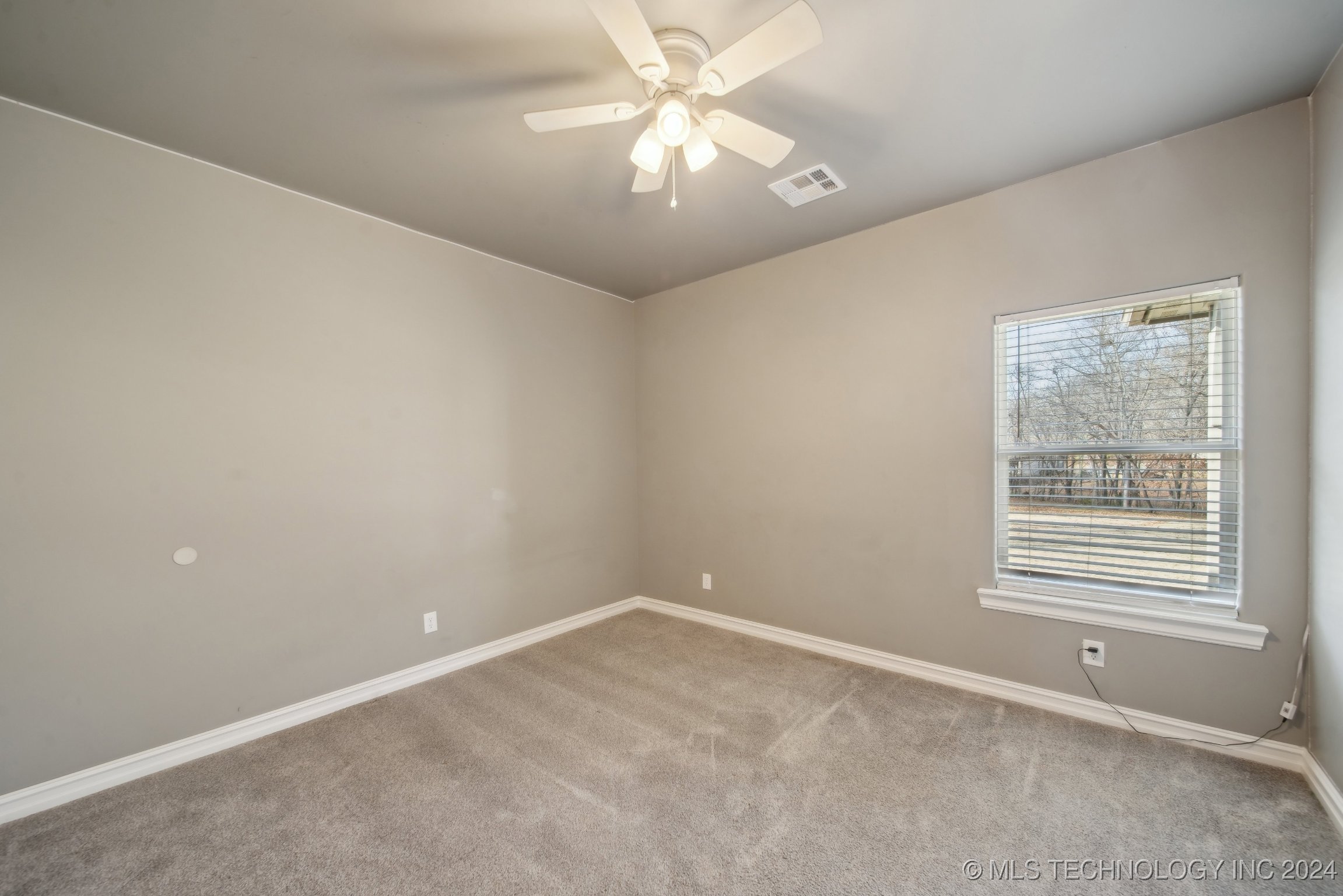 6902 S 219th East Avenue Property Photo 28