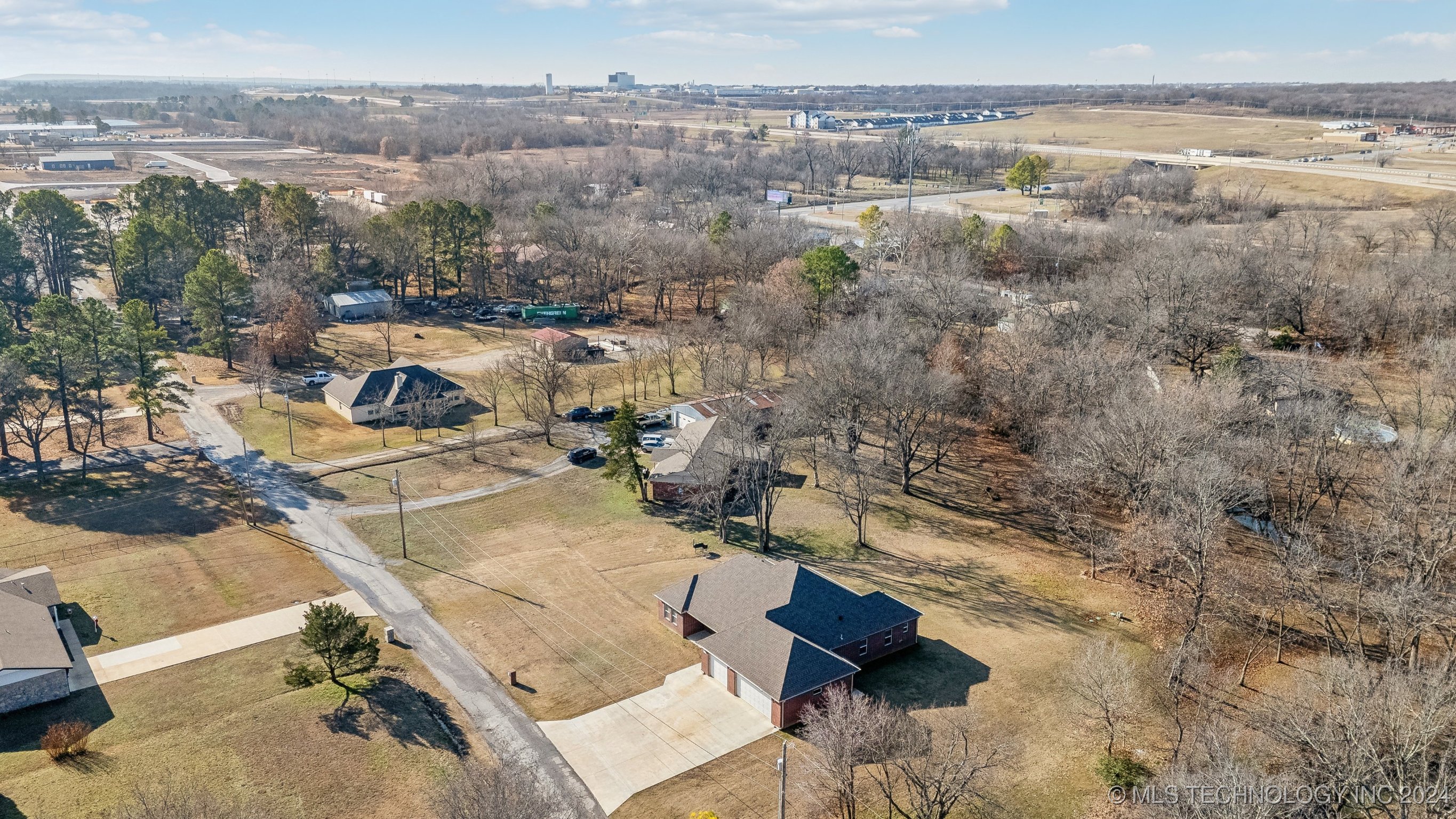 6902 S 219th East Avenue Property Photo 44