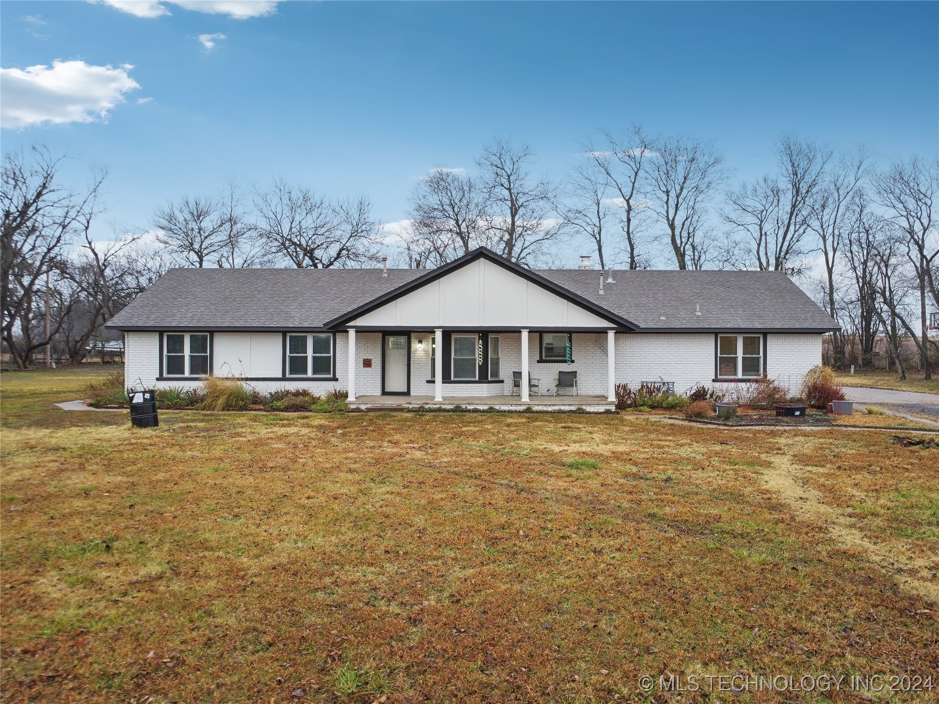 9105 E Shady Circle Property Photo 1