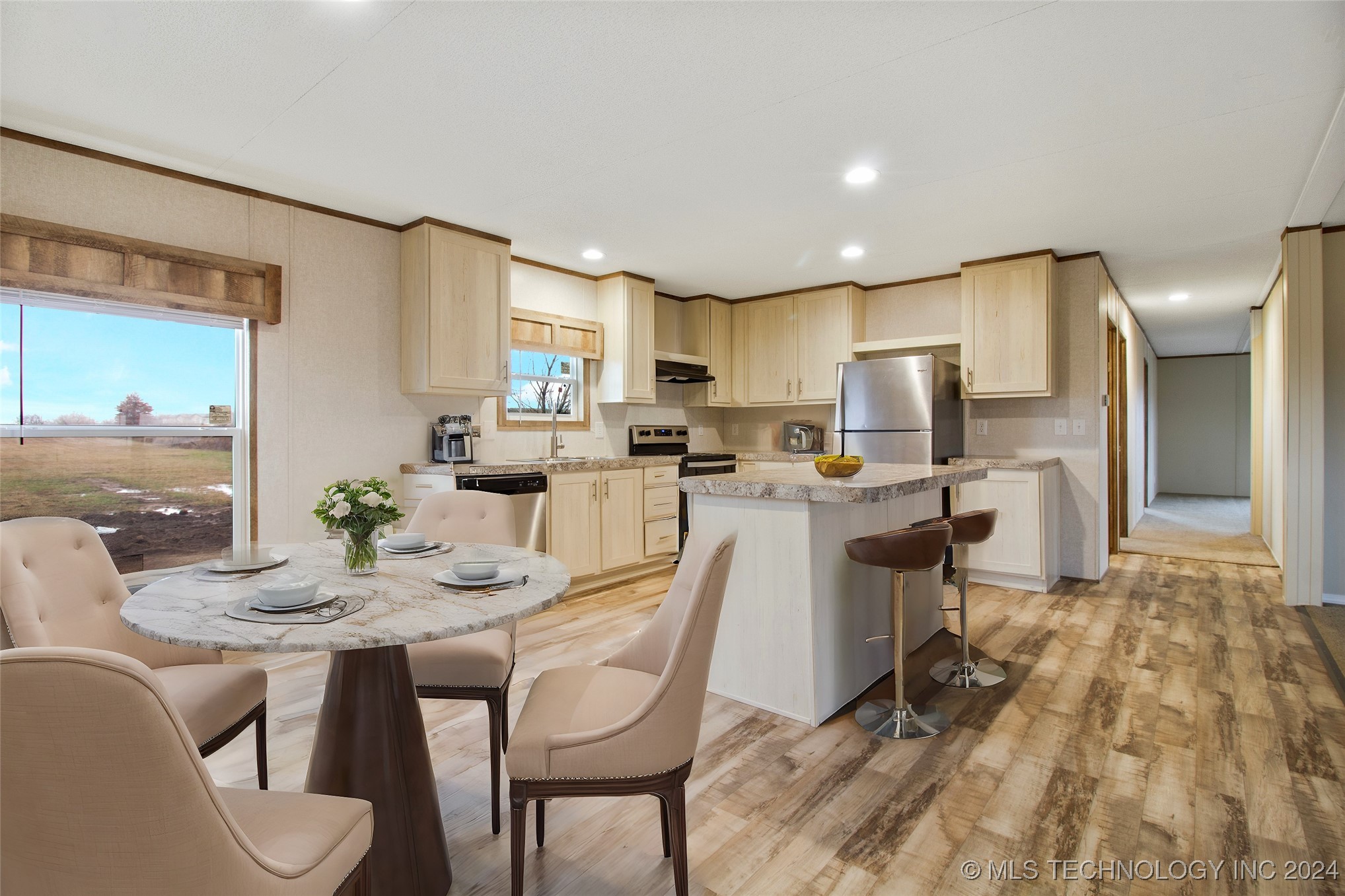 8236 Happy Camp Road Property Photo 9