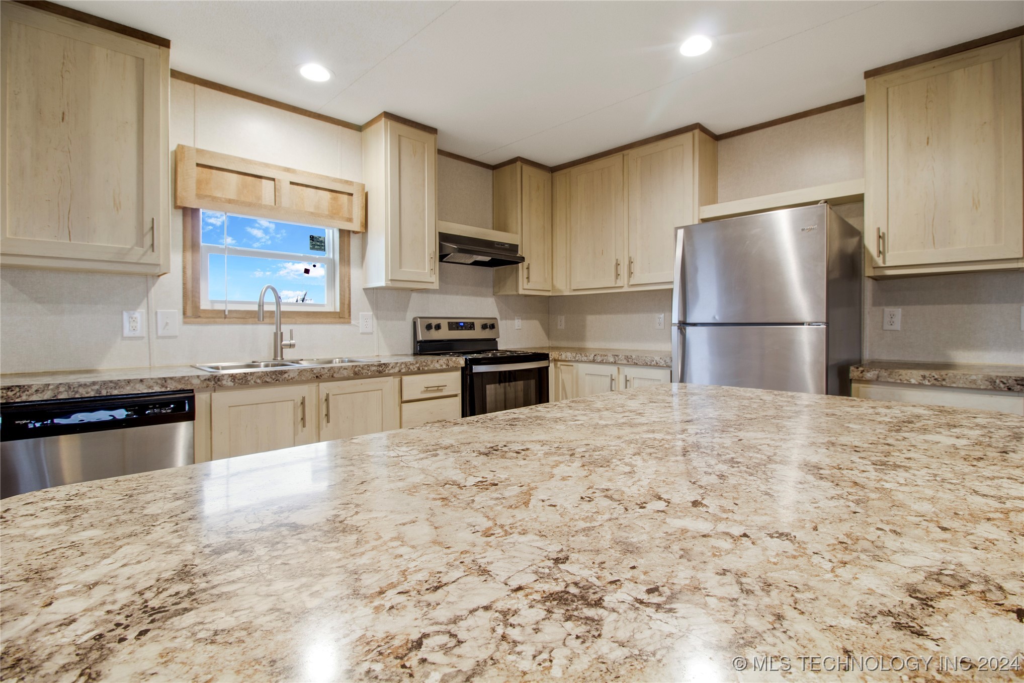 8236 Happy Camp Road Property Photo 10