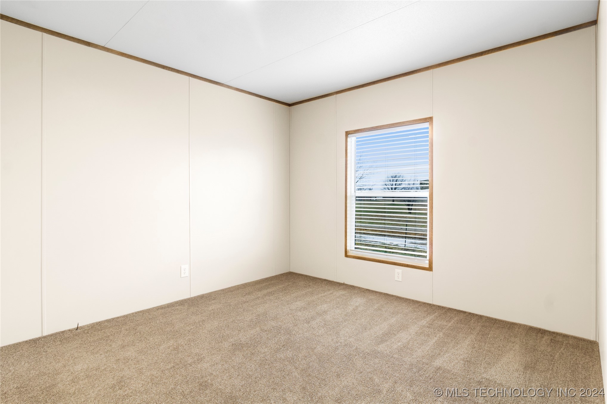 8236 Happy Camp Road Property Photo 24