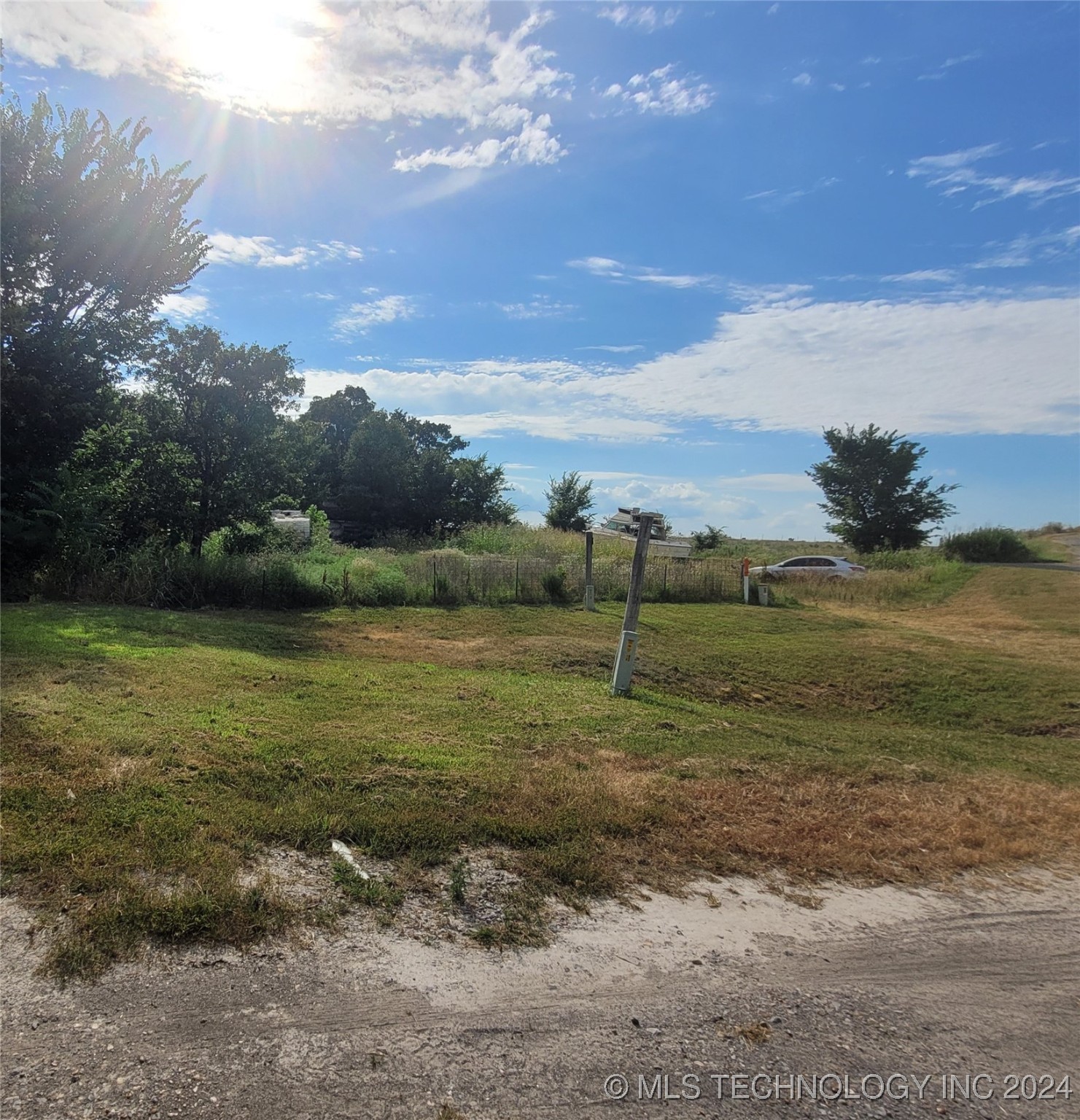 6752 S 444 Road Property Photo 5