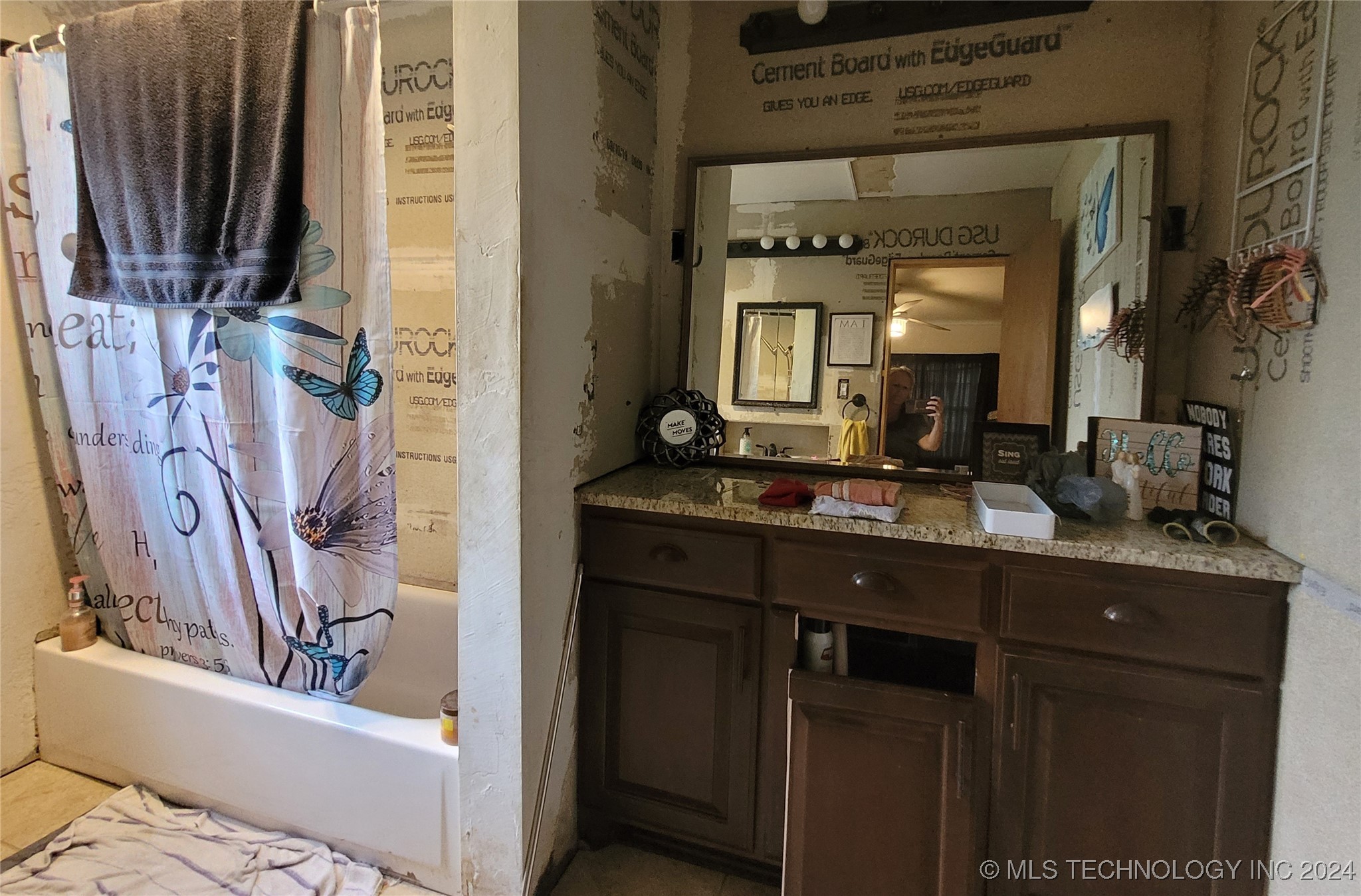 6752 S 444 Road Property Photo 11