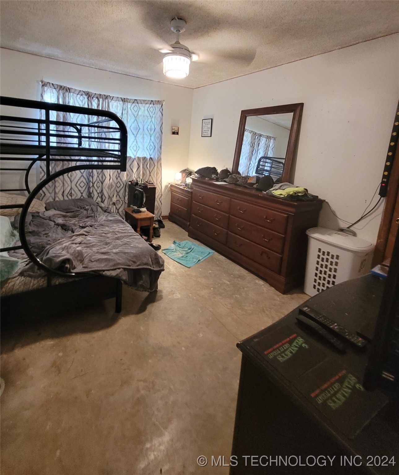 6752 S 444 Road Property Photo 13