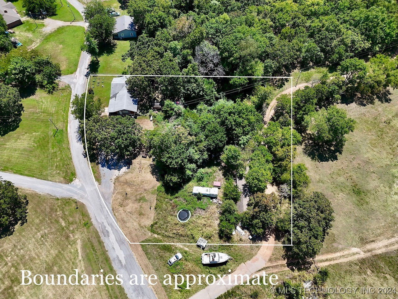 6752 S 444 Road Property Photo 14