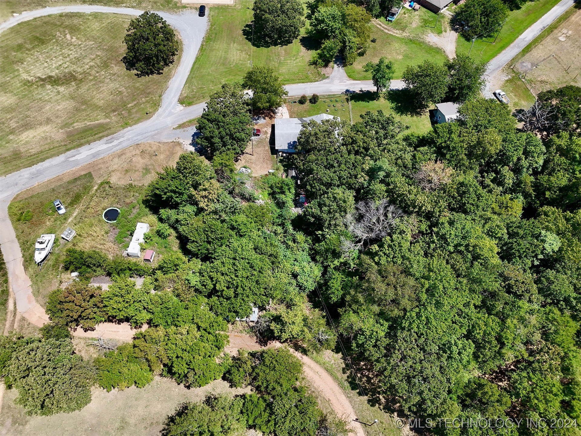 6752 S 444 Road Property Photo 16