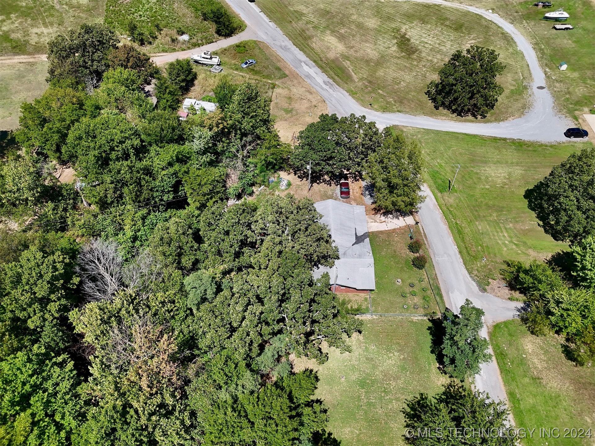 6752 S 444 Road Property Photo 17