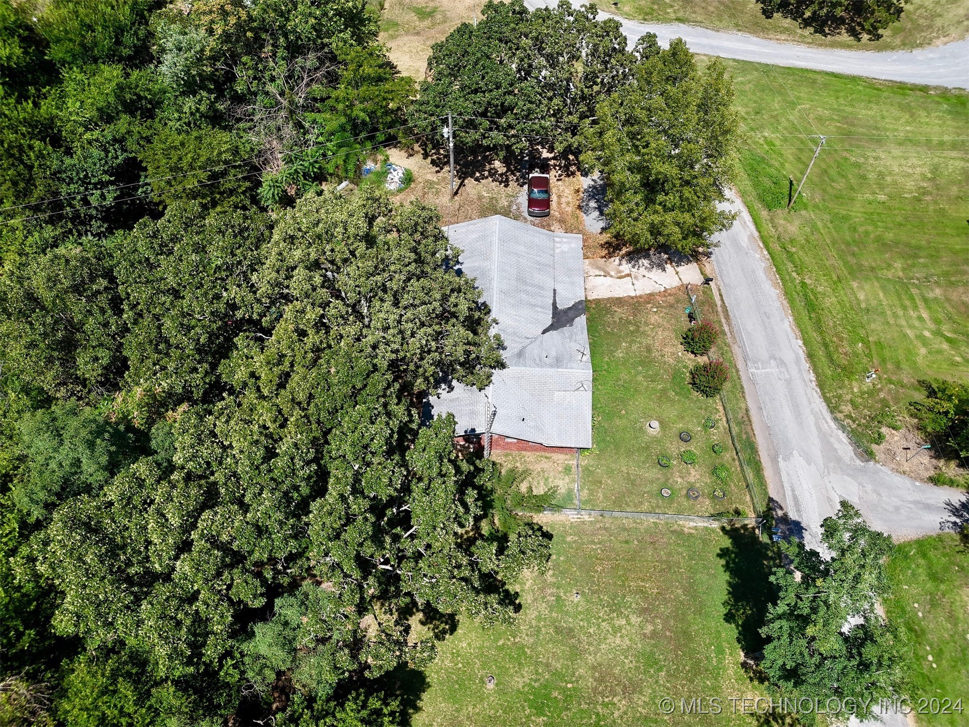 6752 S 444 Road Property Photo 18