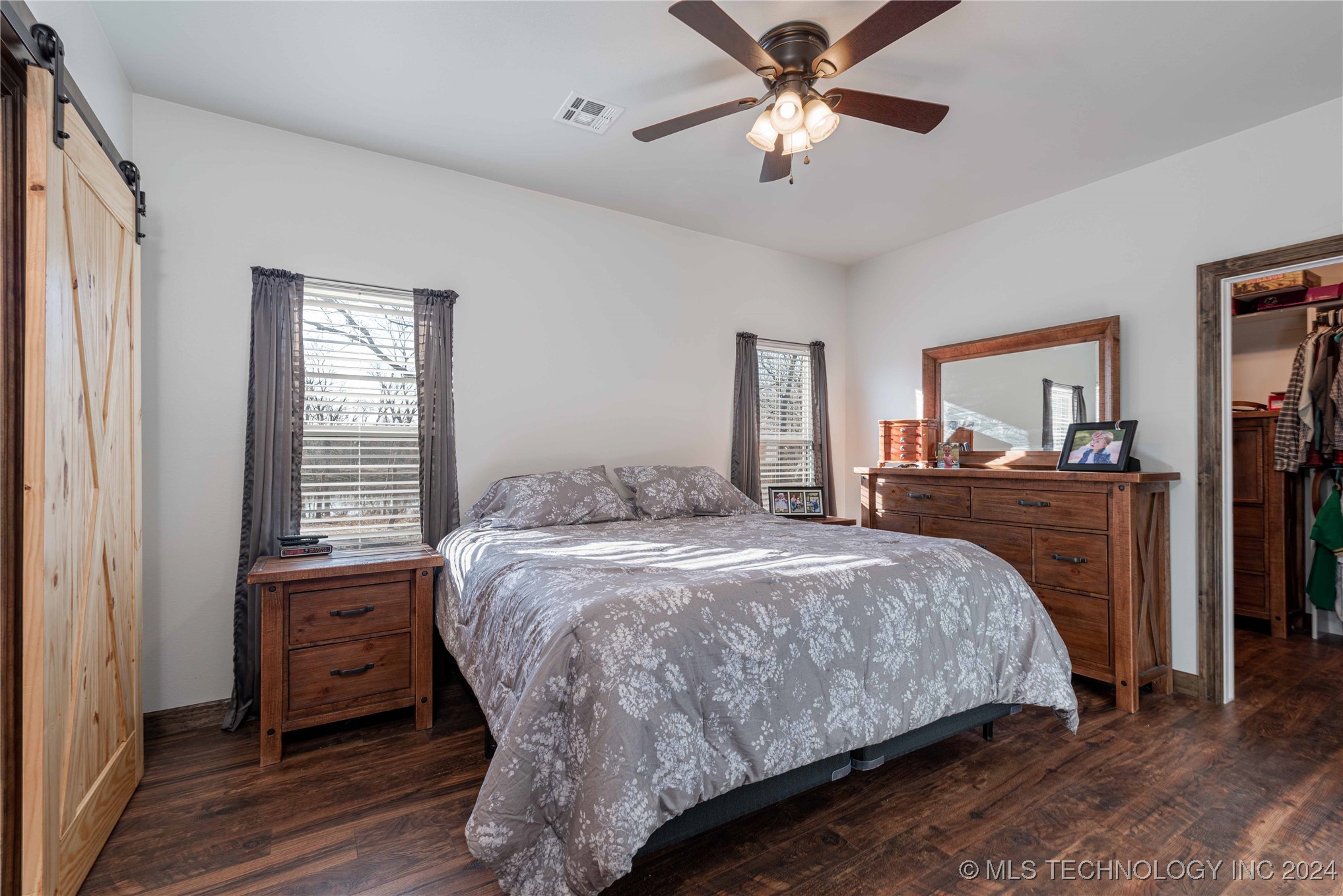 24542 E 720 Road Property Photo 9