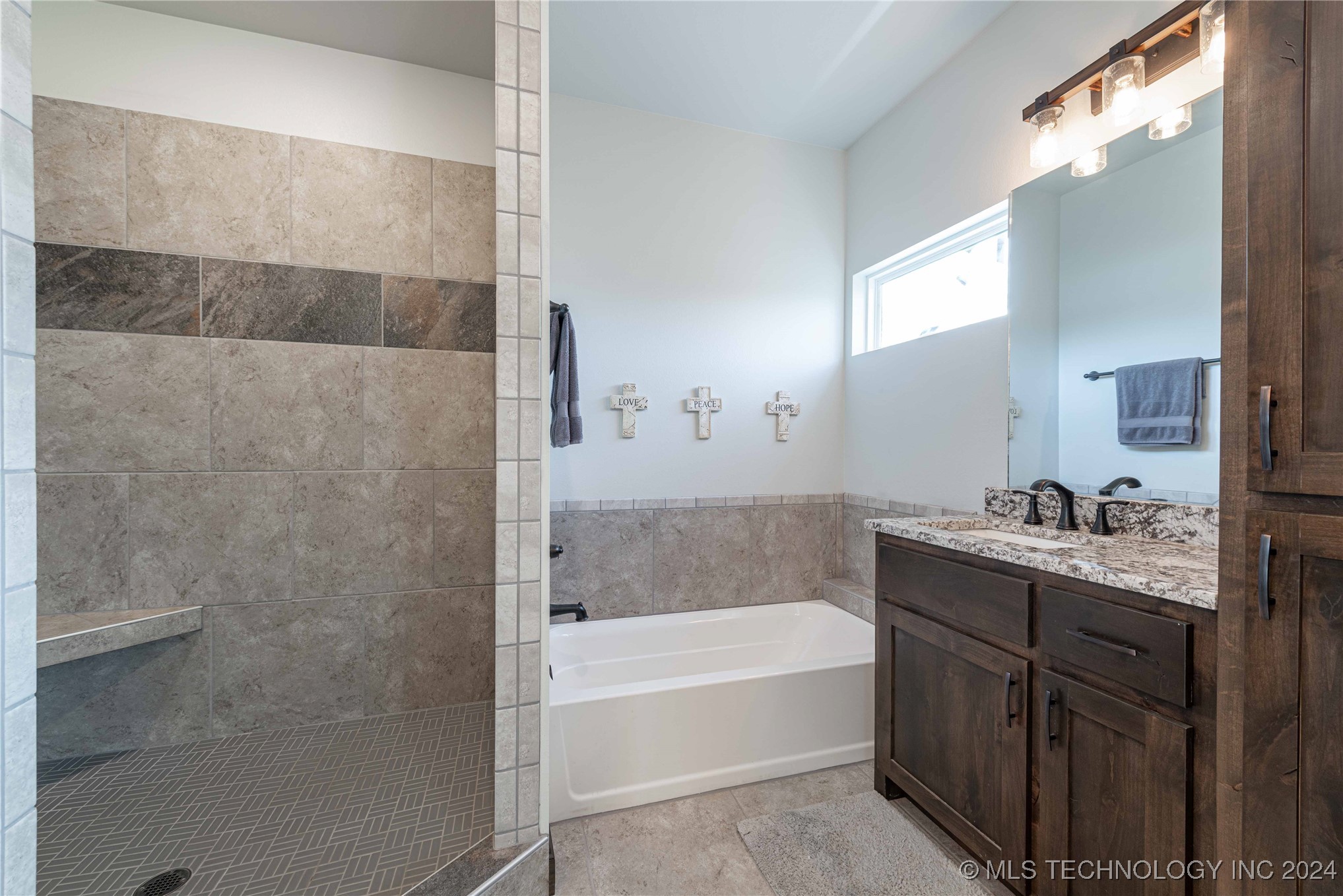 24542 E 720 Road Property Photo 13