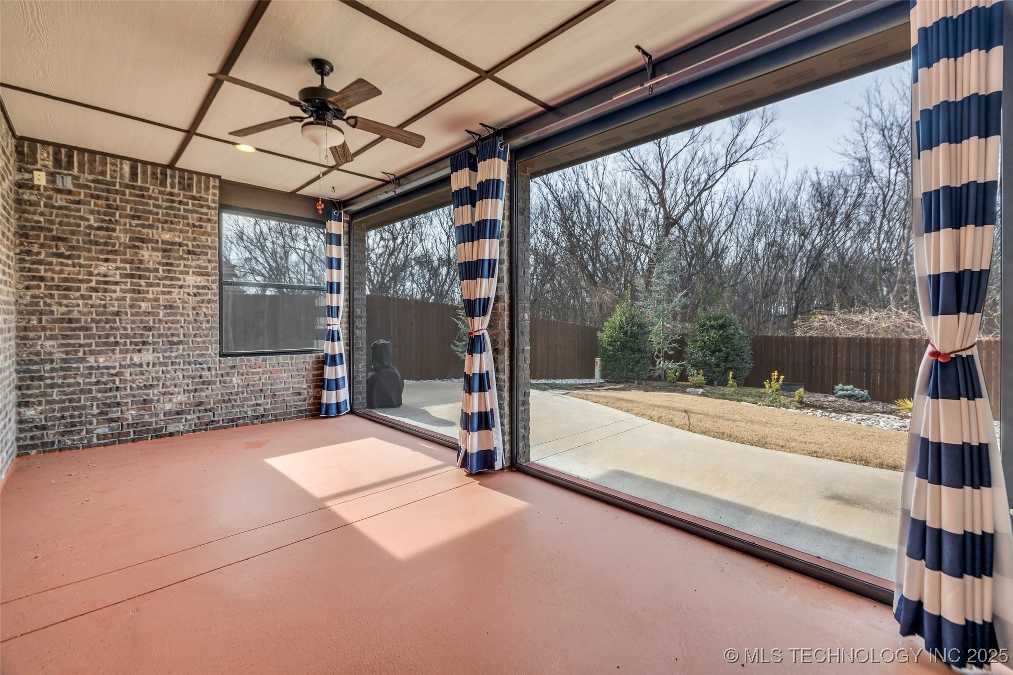 12050 S 68th East Avenue E Property Photo 28