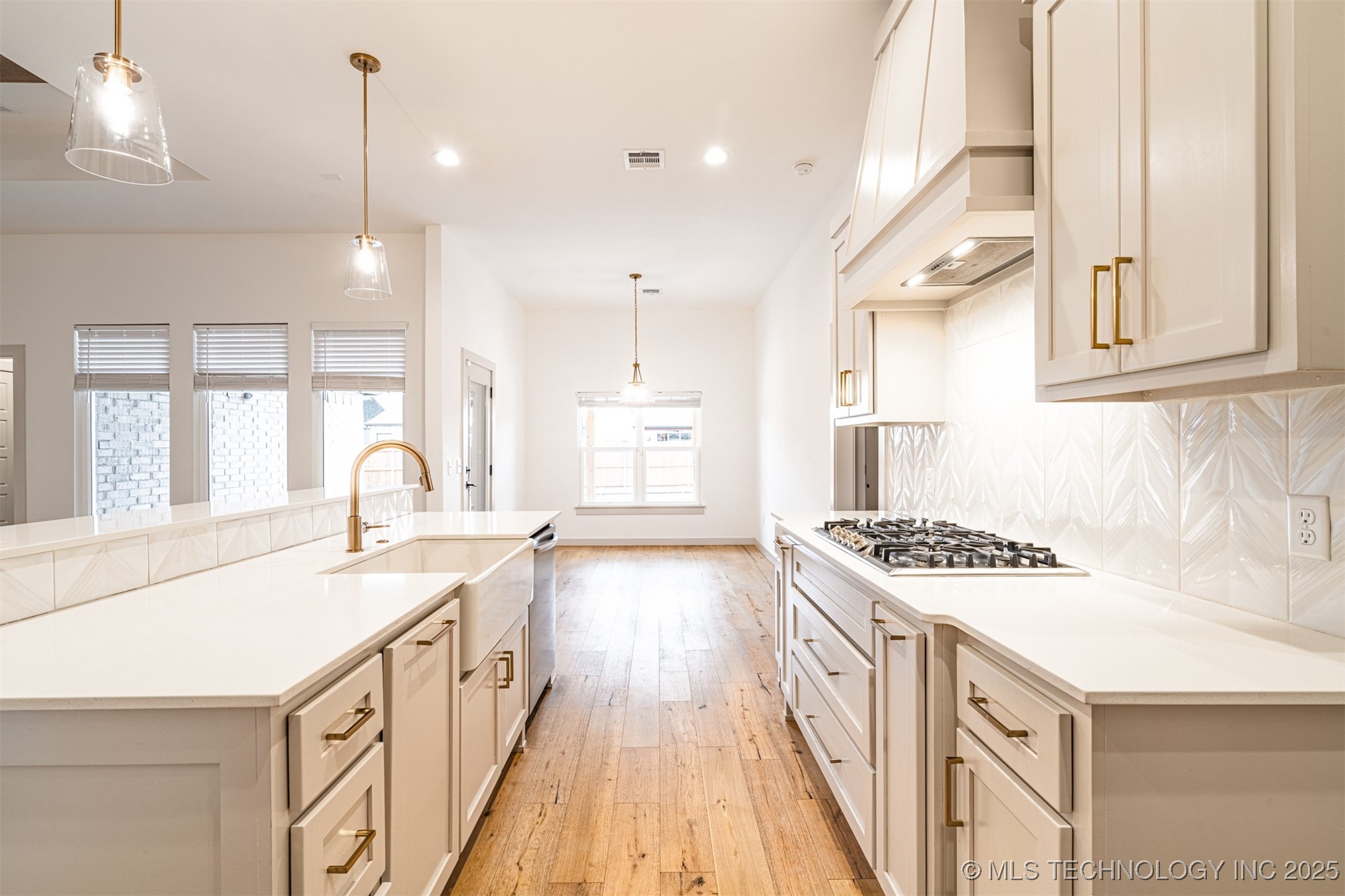 6026 E 127th Street Property Photo 18