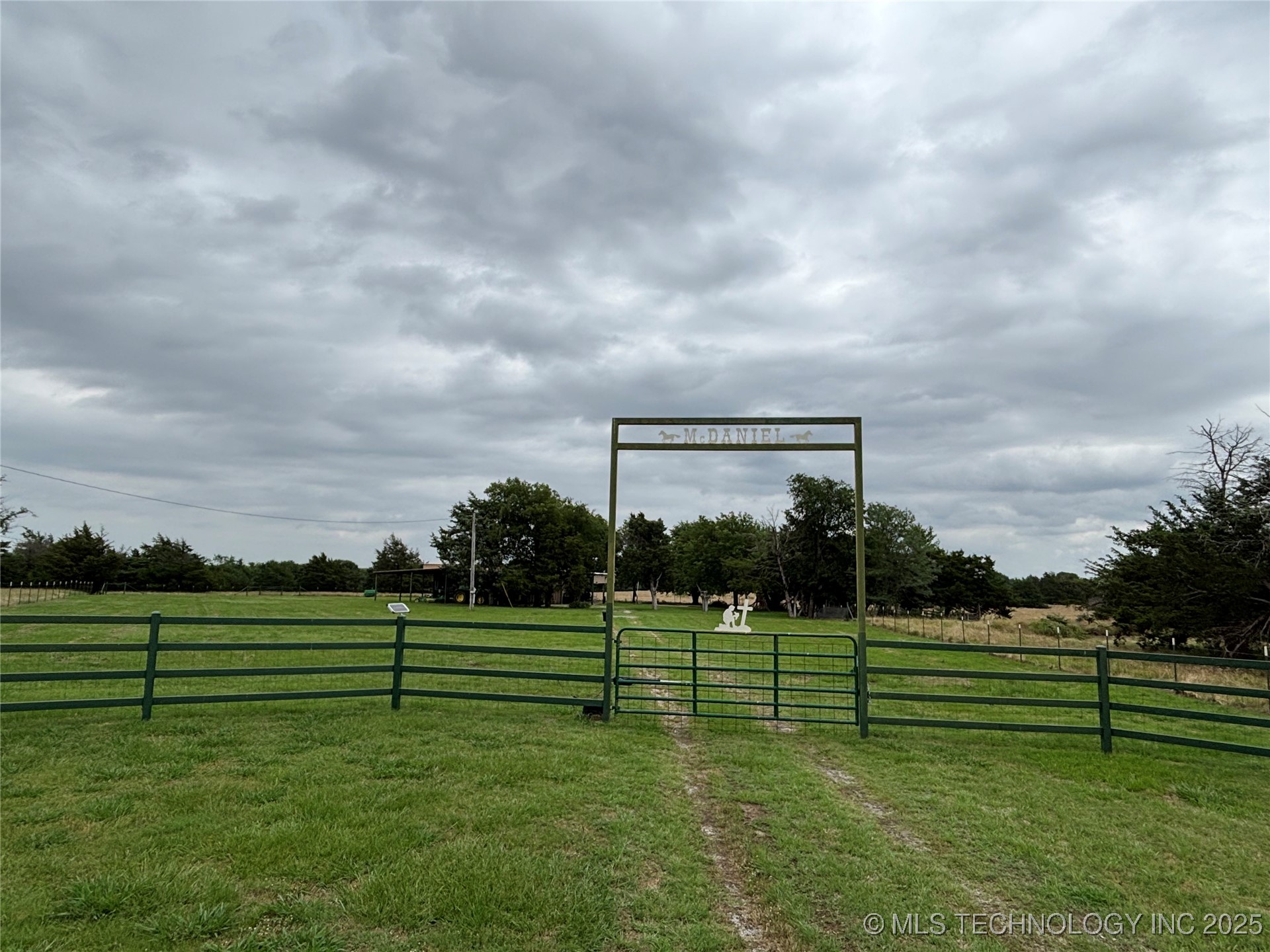 591 Peanut Trail Property Photo 1