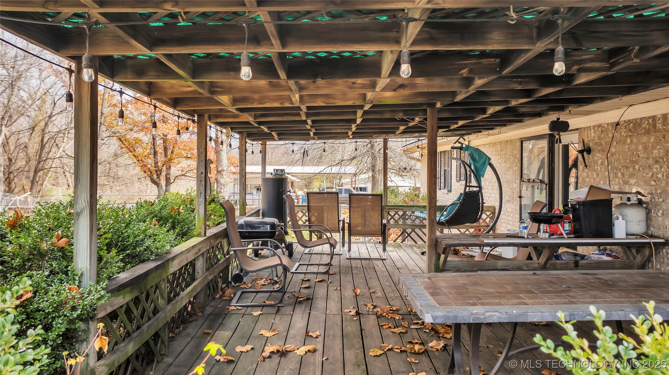18860 11th Street Property Photo 3