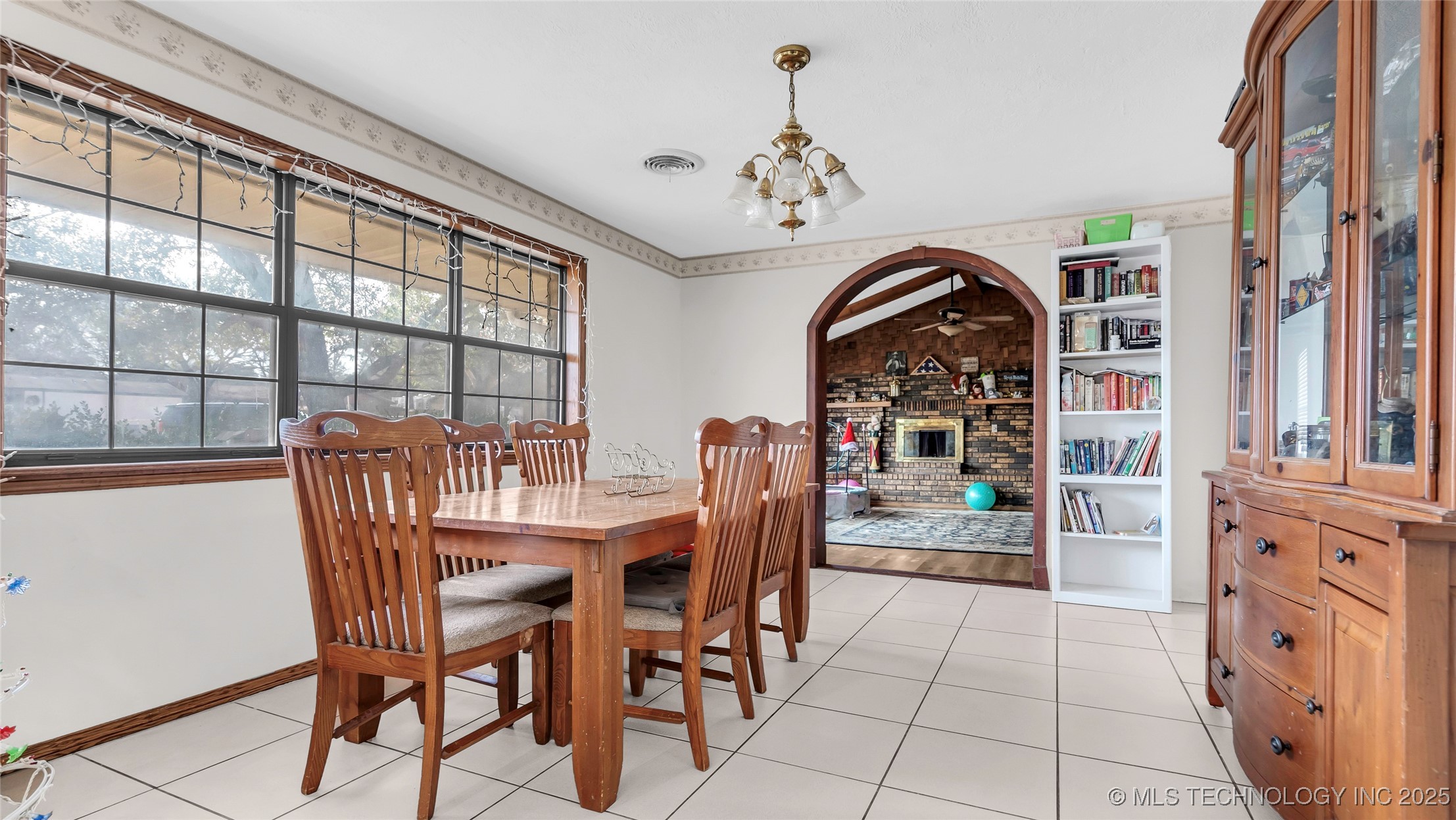 18860 11th Street Property Photo 6