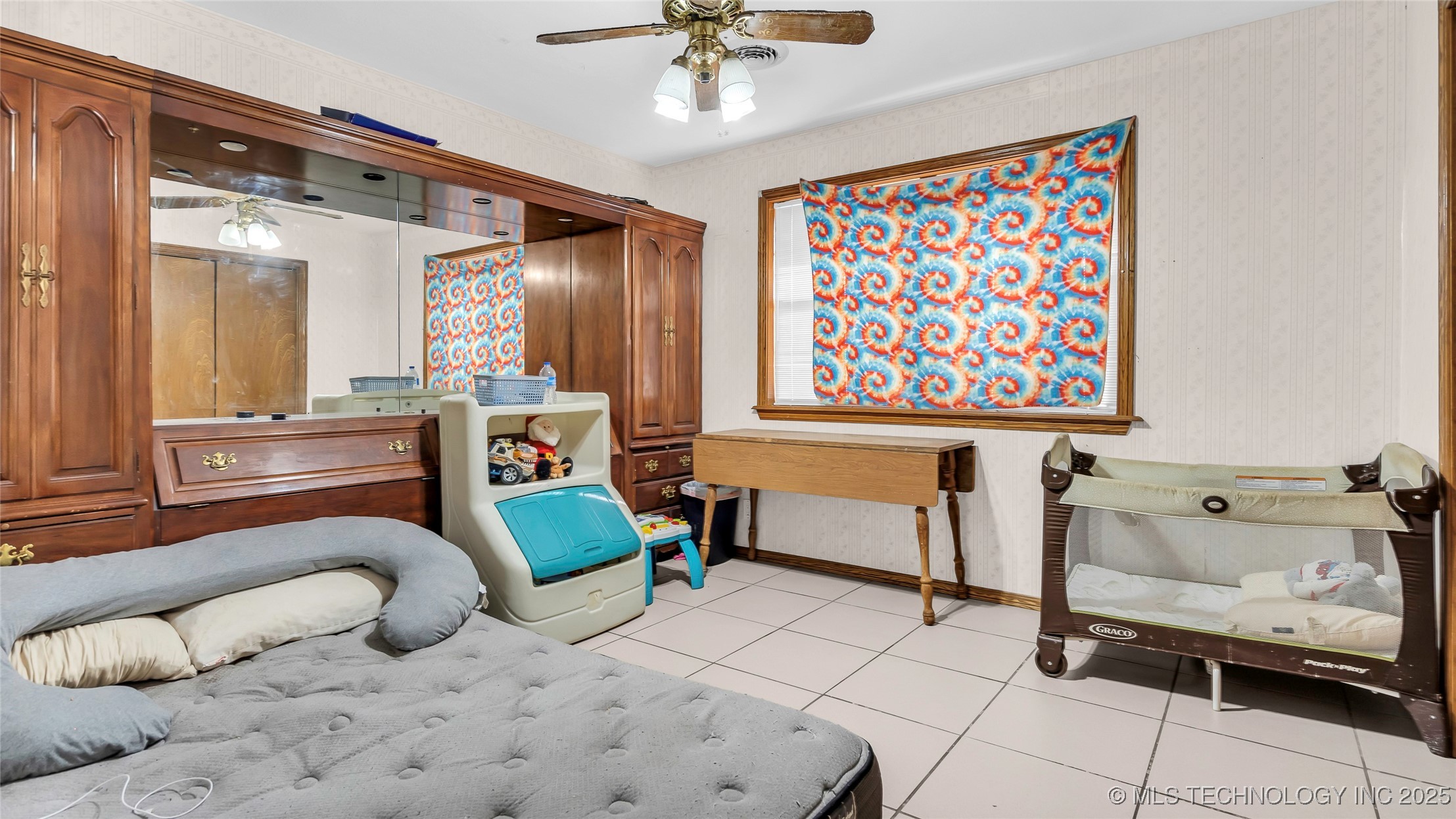 18860 11th Street Property Photo 18
