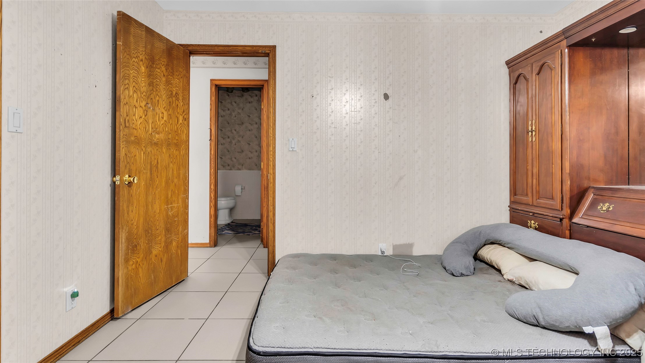18860 11th Street Property Photo 19