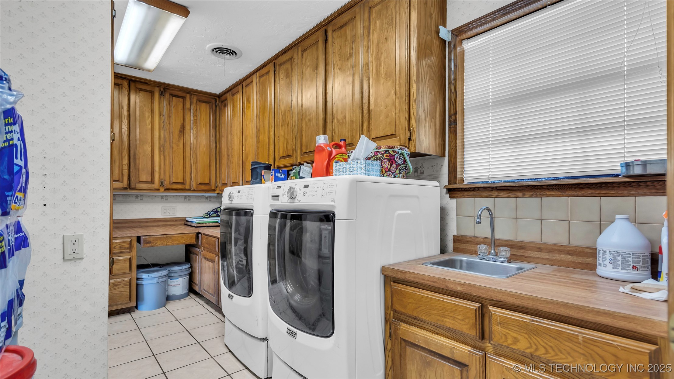 18860 11th Street Property Photo 22