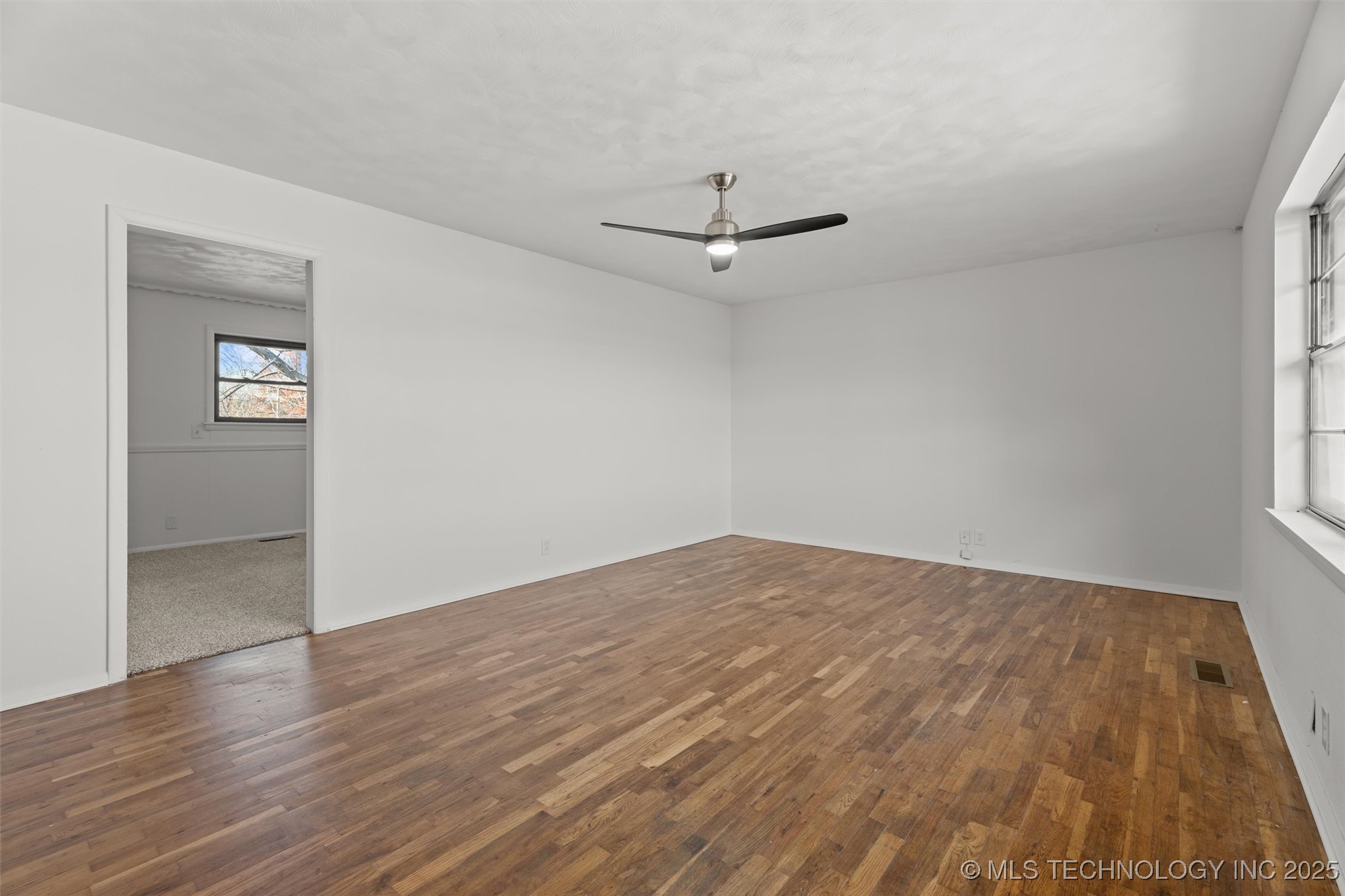 1613 Se Washington Boulevard Property Photo 7