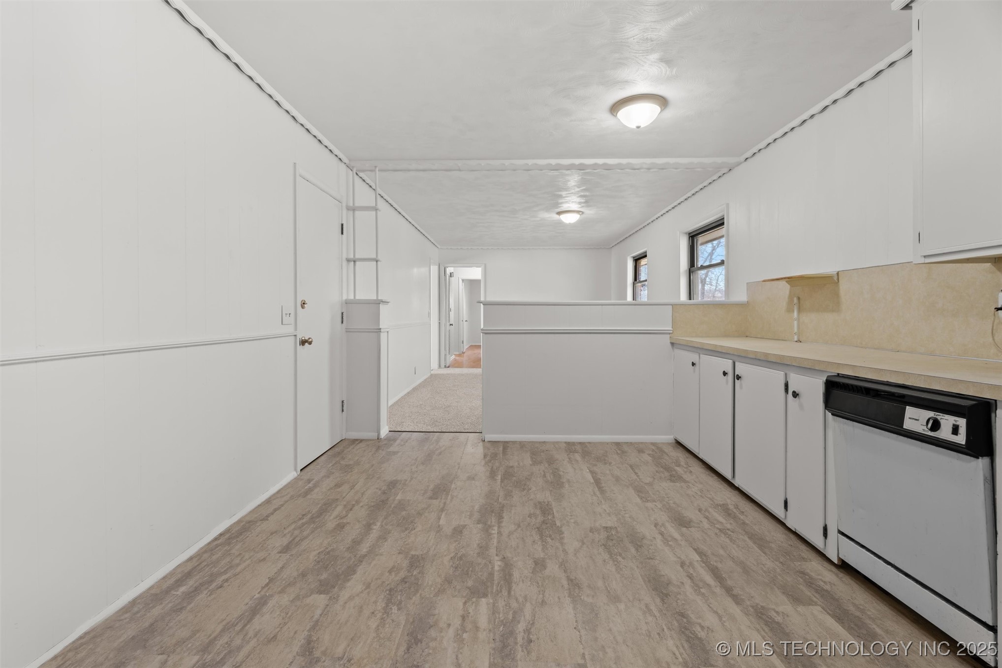 1613 Se Washington Boulevard Property Photo 14