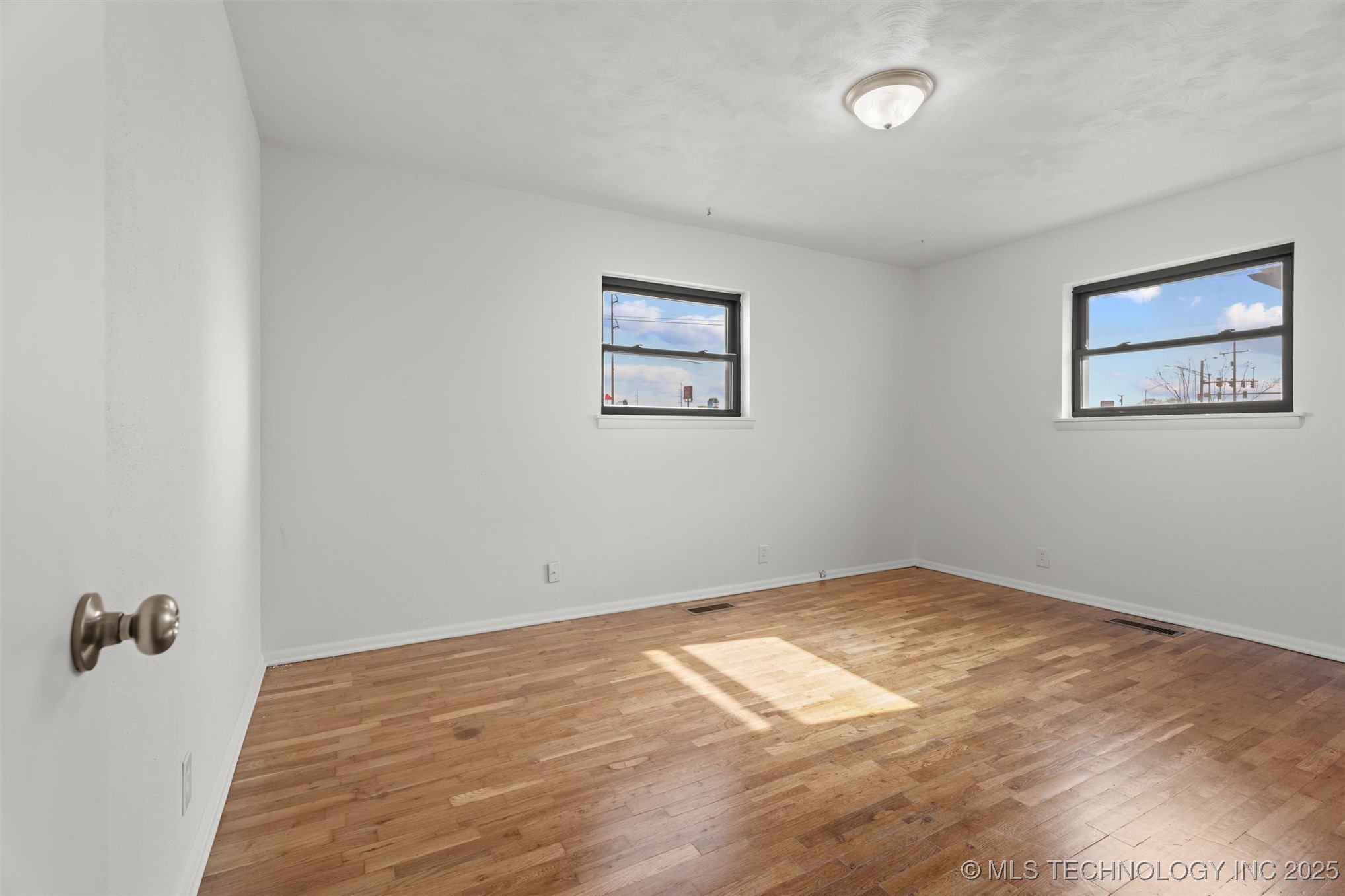 1613 Se Washington Boulevard Property Photo 20