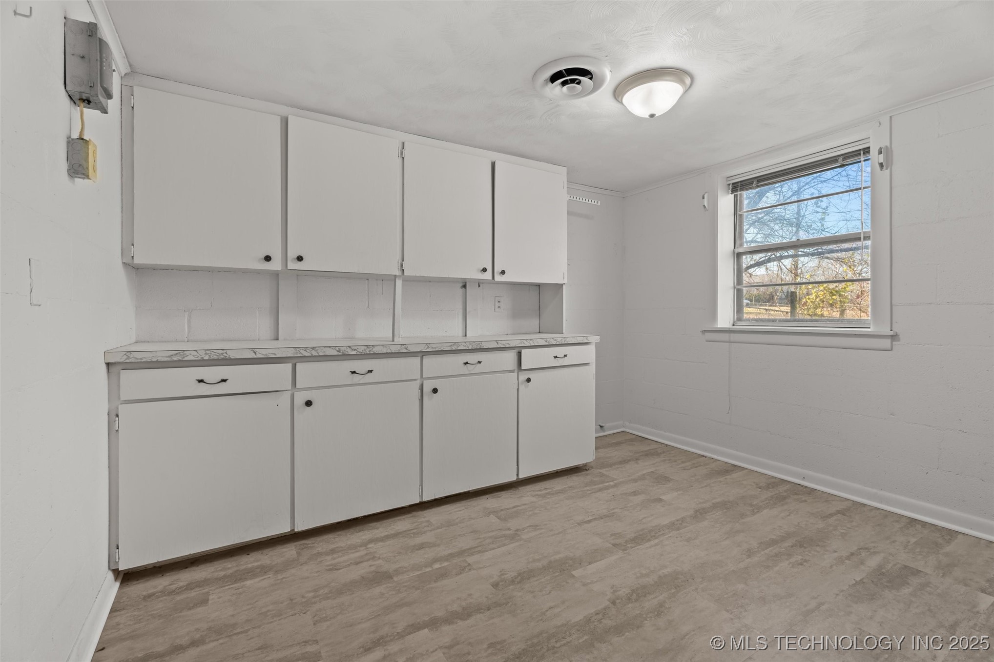 1613 Se Washington Boulevard Property Photo 29