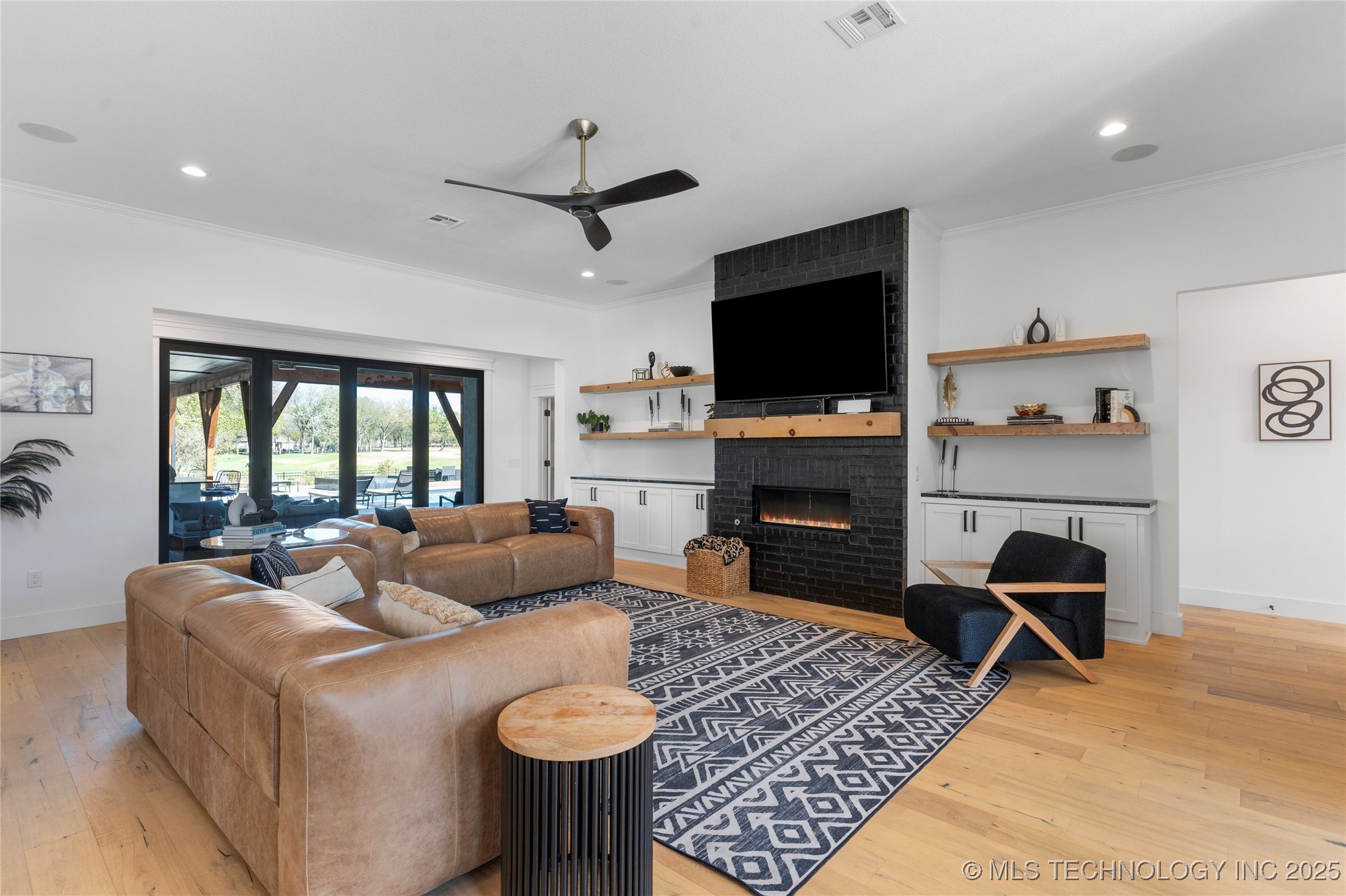 7408 E College Street Property Photo 16