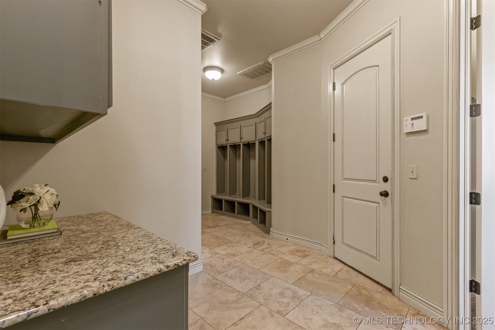 405 E Decatur Street Property Photo 16
