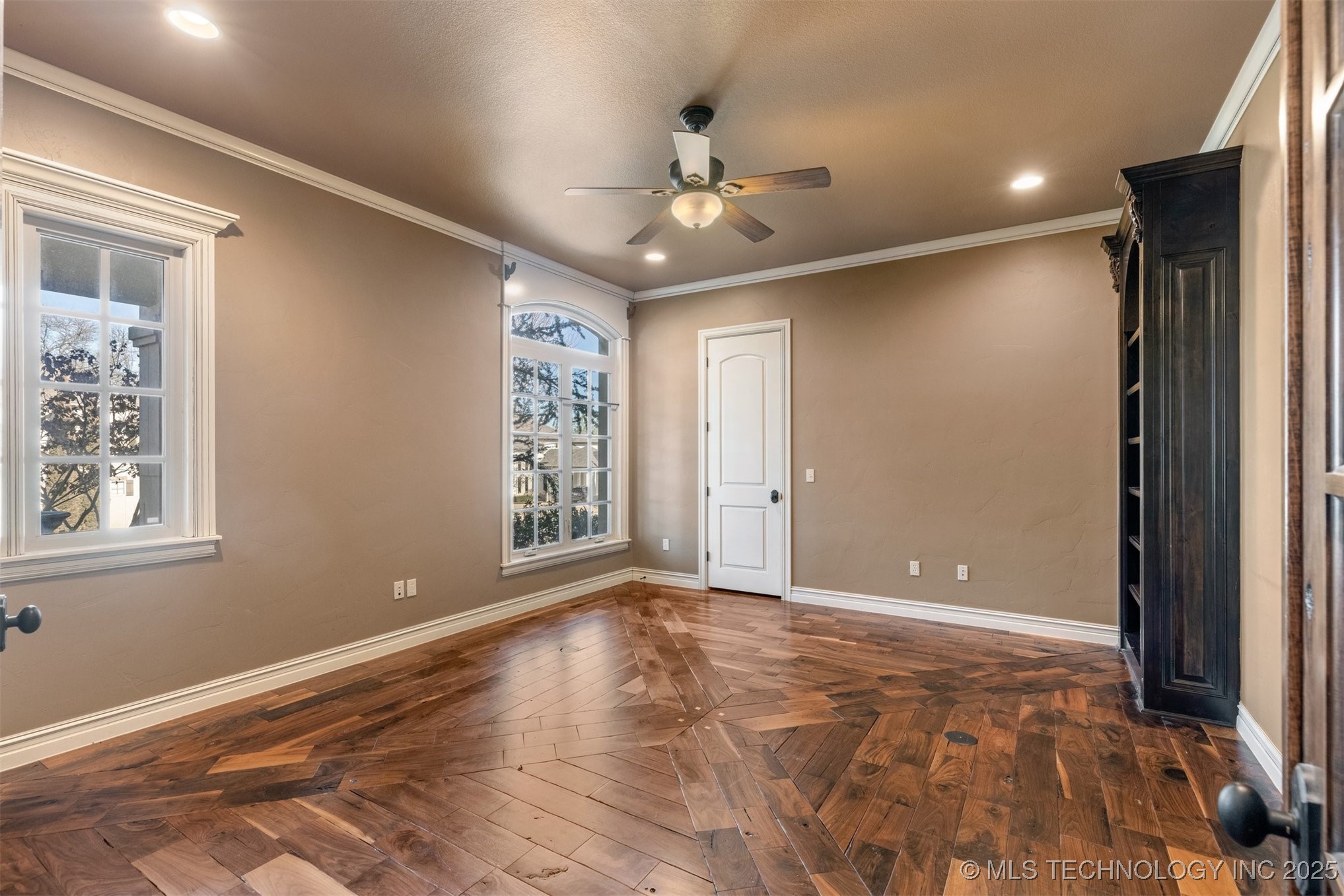 405 E Decatur Street Property Photo 21