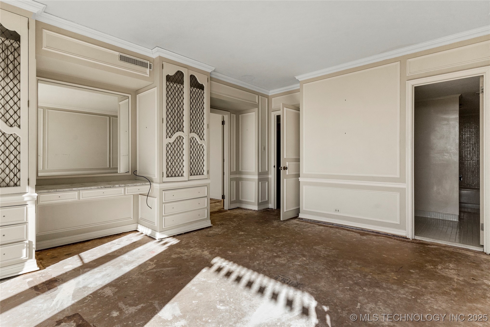 2300 Riverside Drive E Property Photo 14