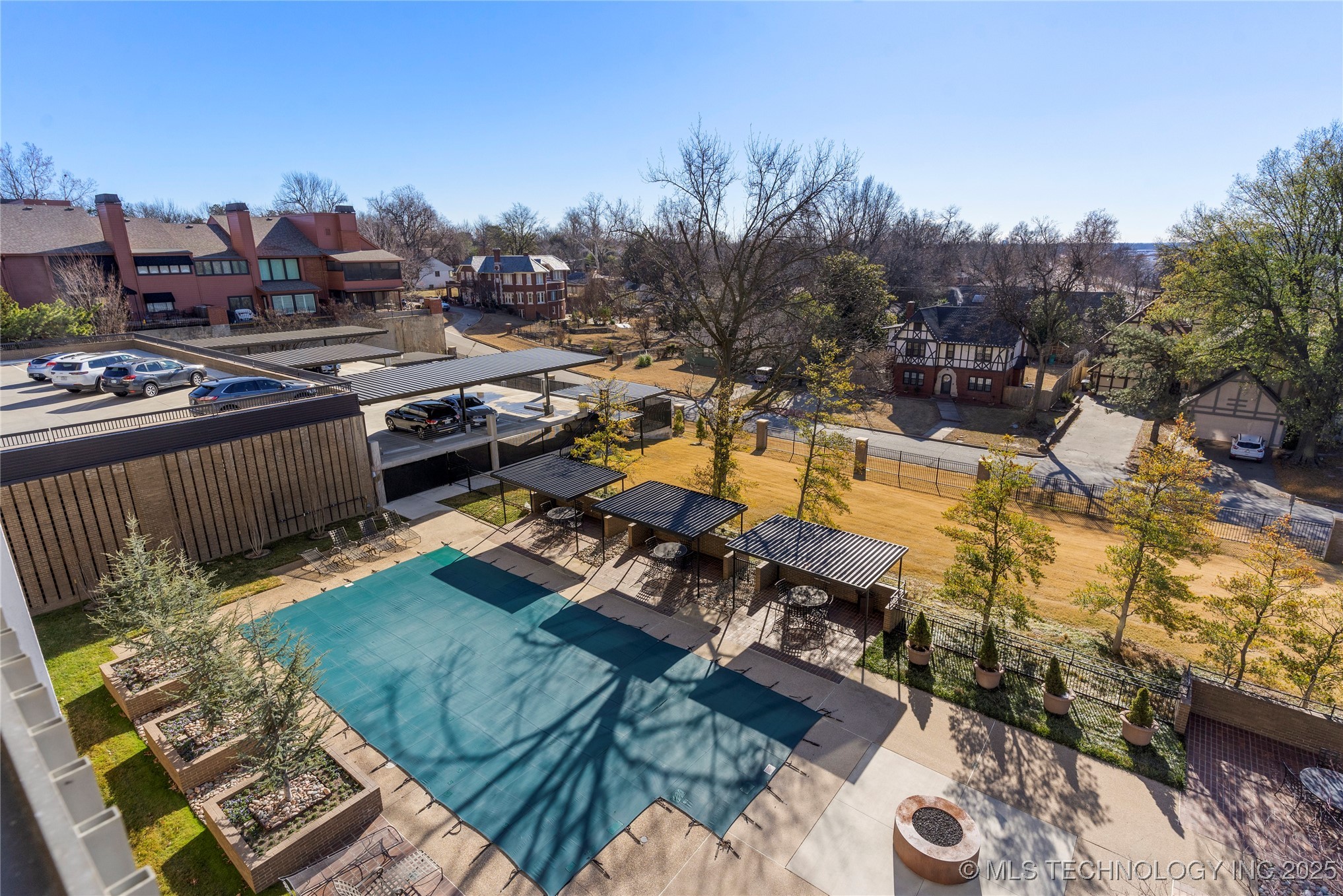 2300 Riverside Drive E Property Photo 46