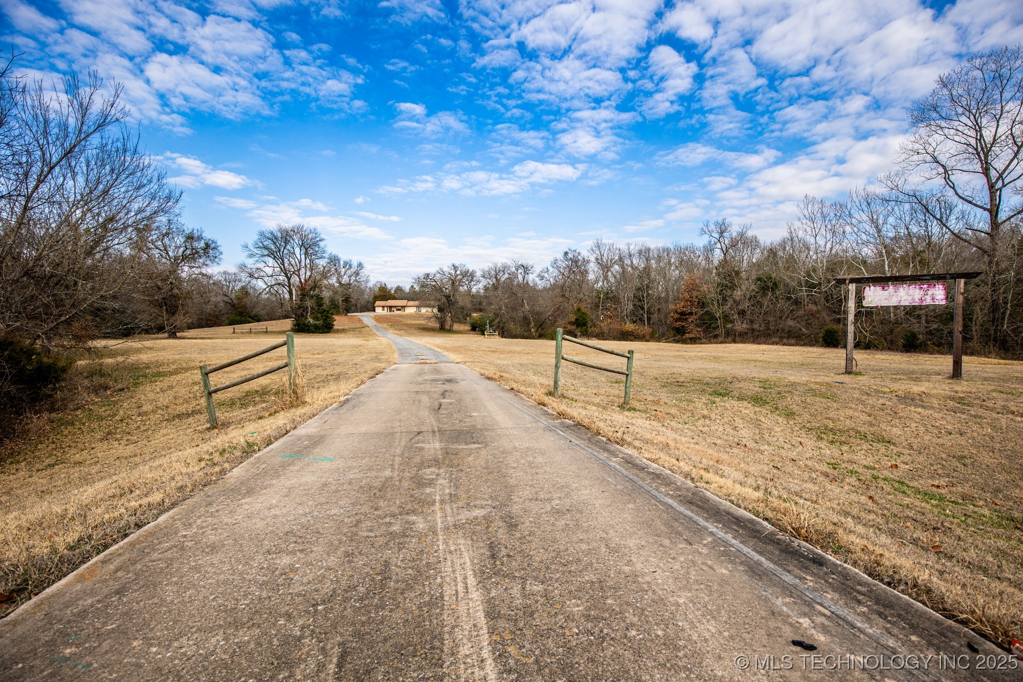 2100 Ahloso Road Property Photo 53