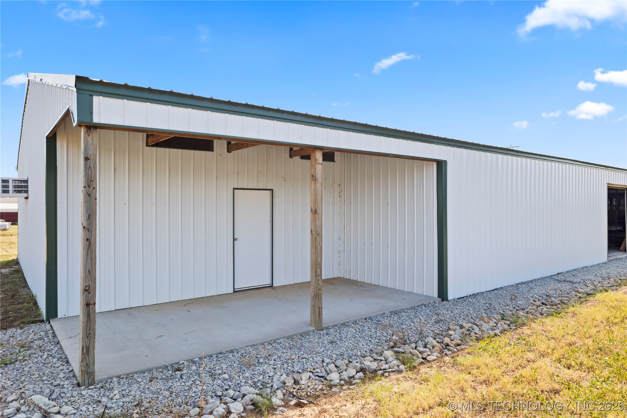 7330 Rhgato Acres Road Property Photo 2